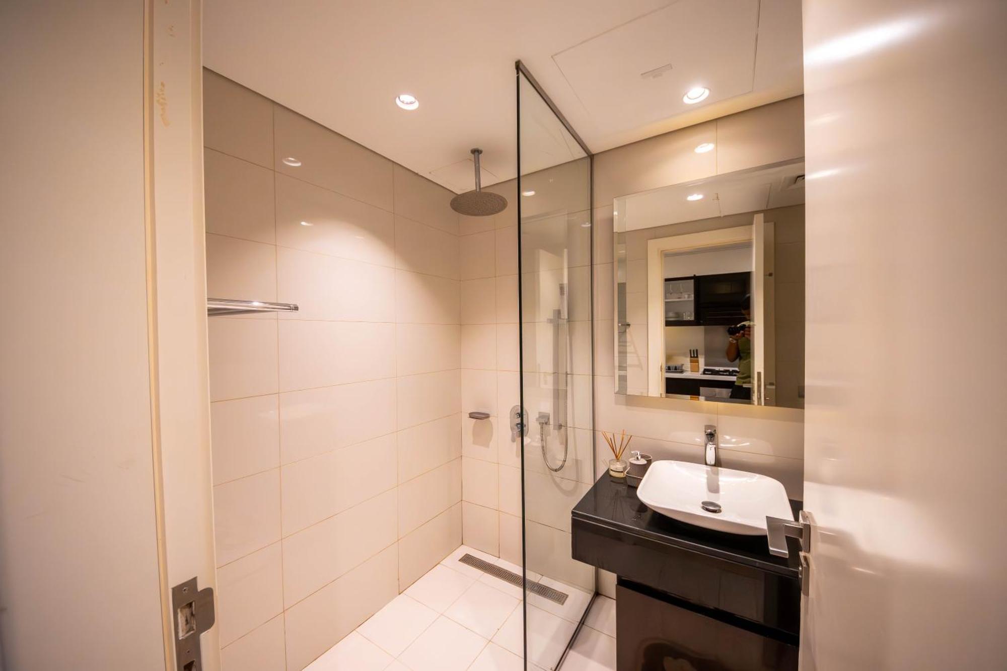 Cosy At Damac Majestine *