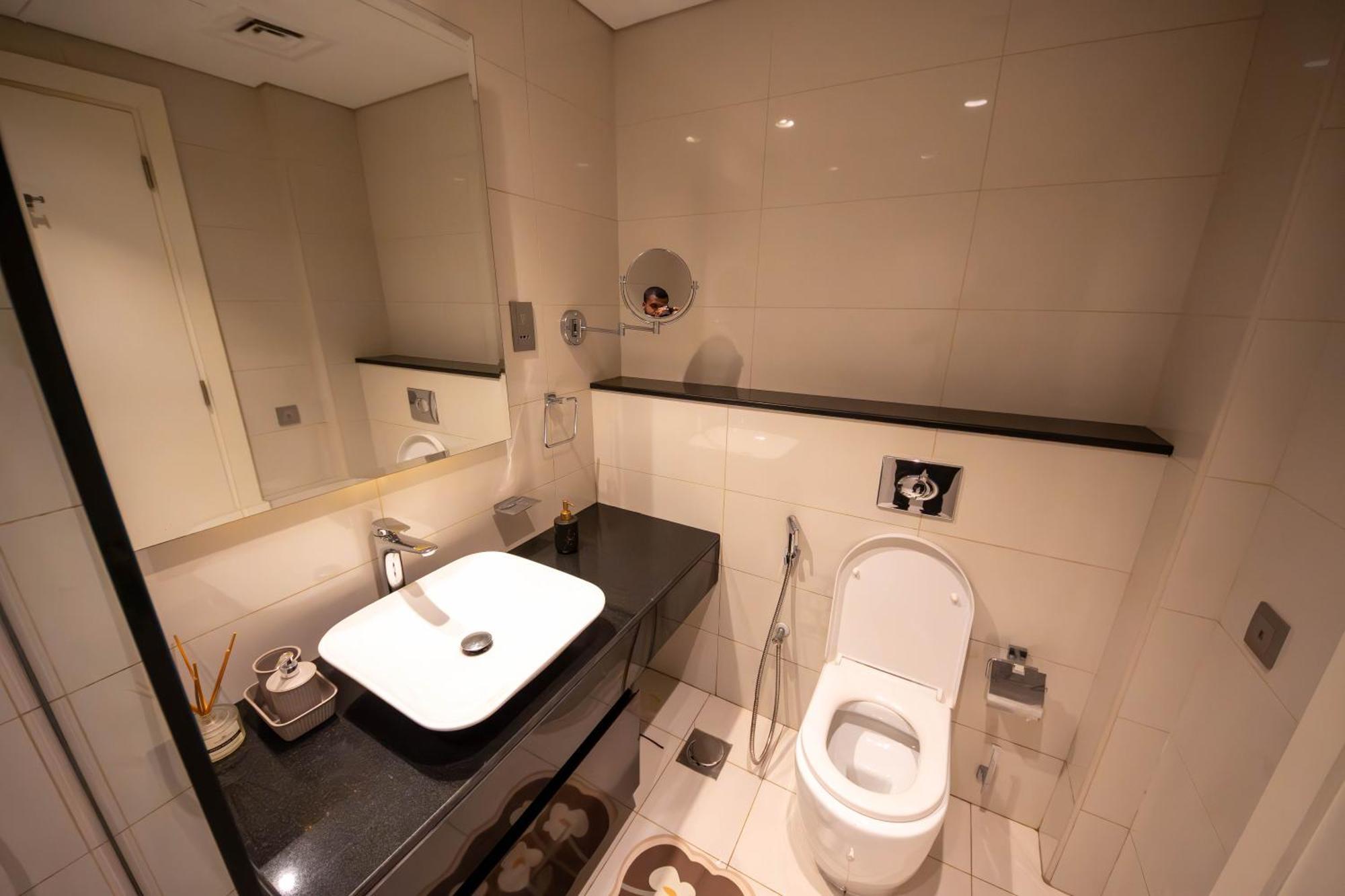 Apartment Cosy At Damac Majestine