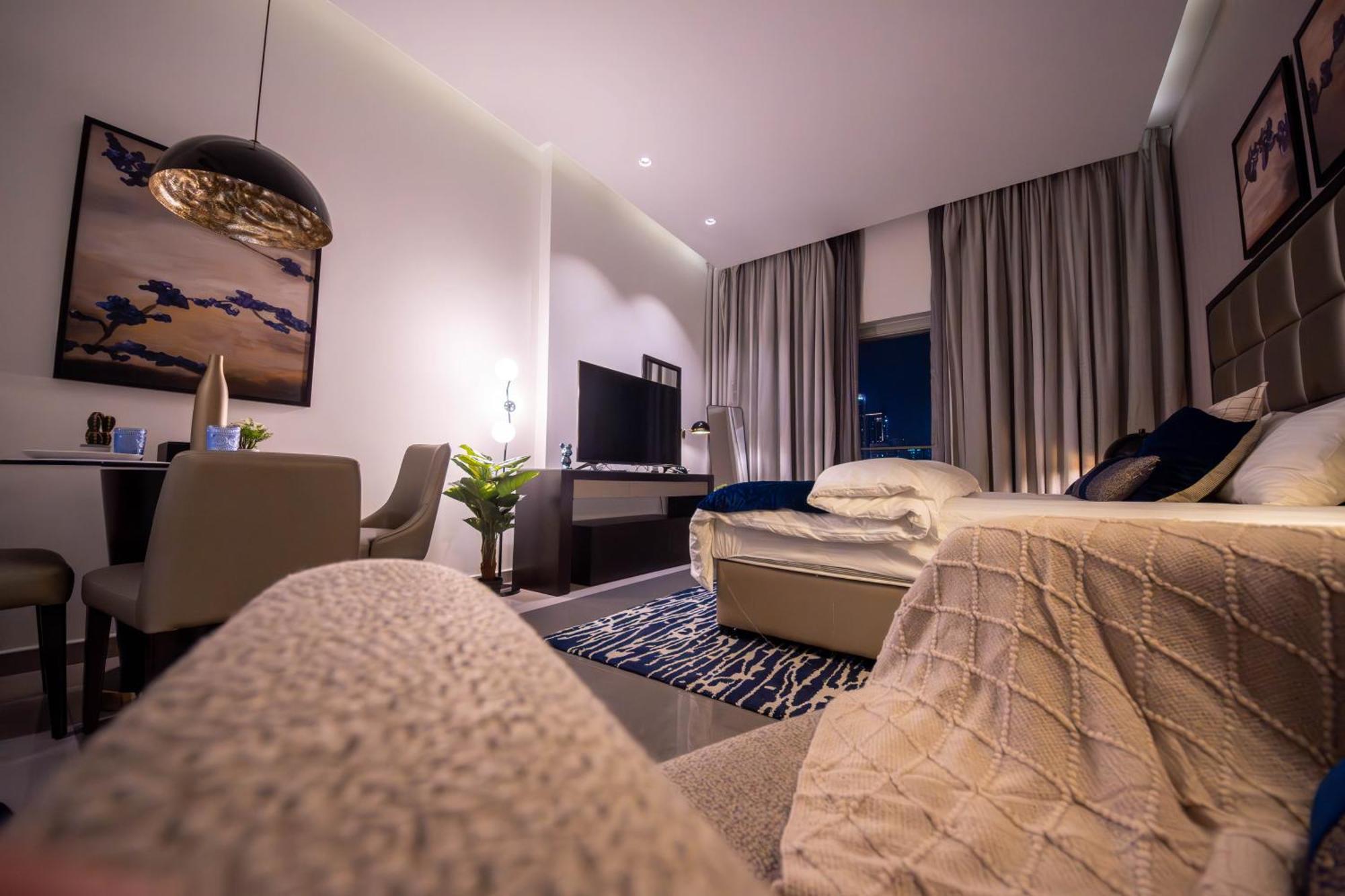 Cosy At Damac Majestine Dubai