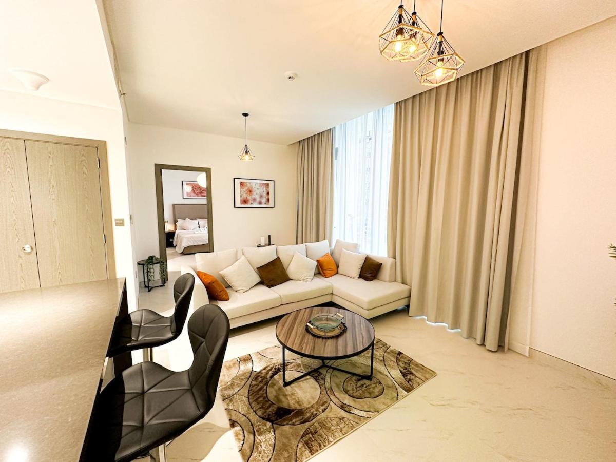Luxury 1br With Aquatic View, District One Apartment Dubai