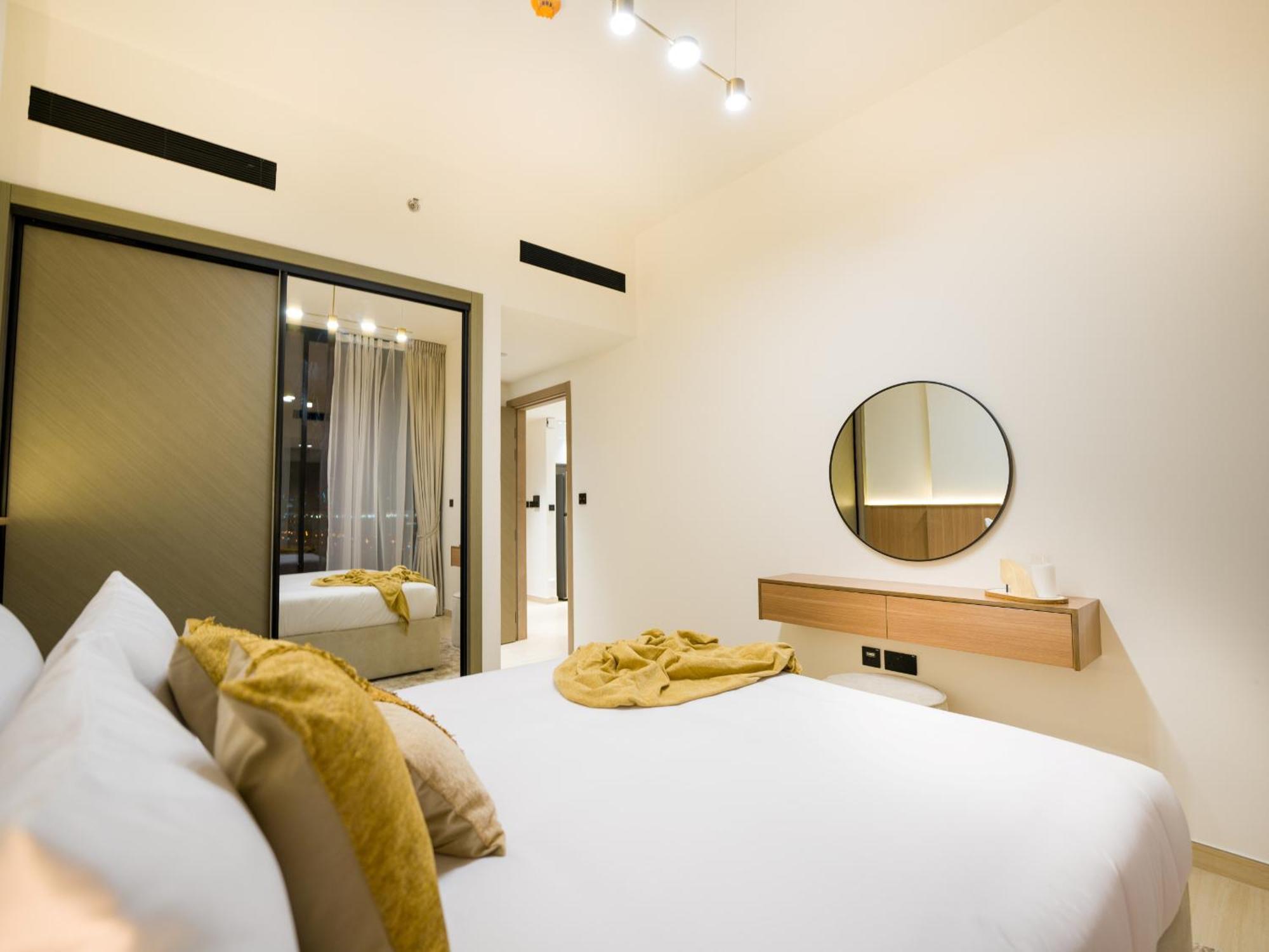 Easygo-serene 1bdr With Terrace Binghatti Corner Jvc