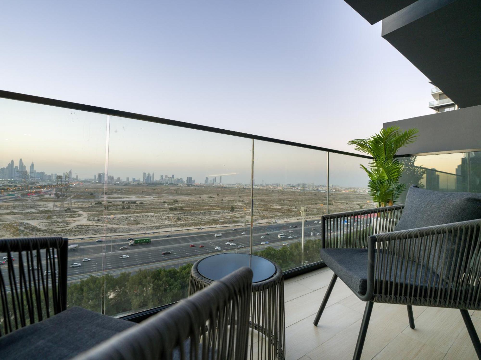 Easygo-serene 1bdr With Terrace Binghatti Corner Jvc * Dubai
