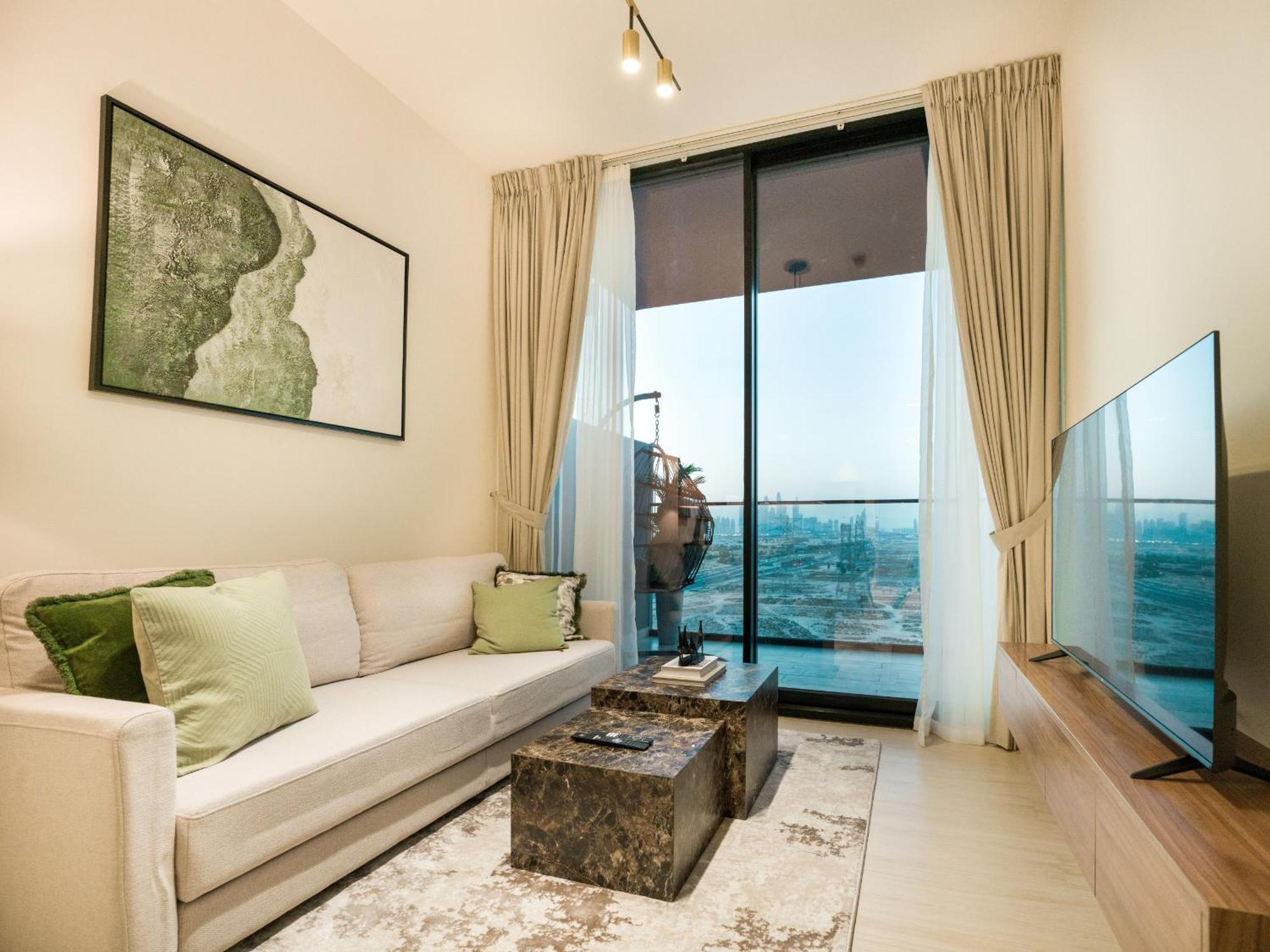 Easygo-serene 1bdr With Terrace Binghatti Corner Jvc Apartment