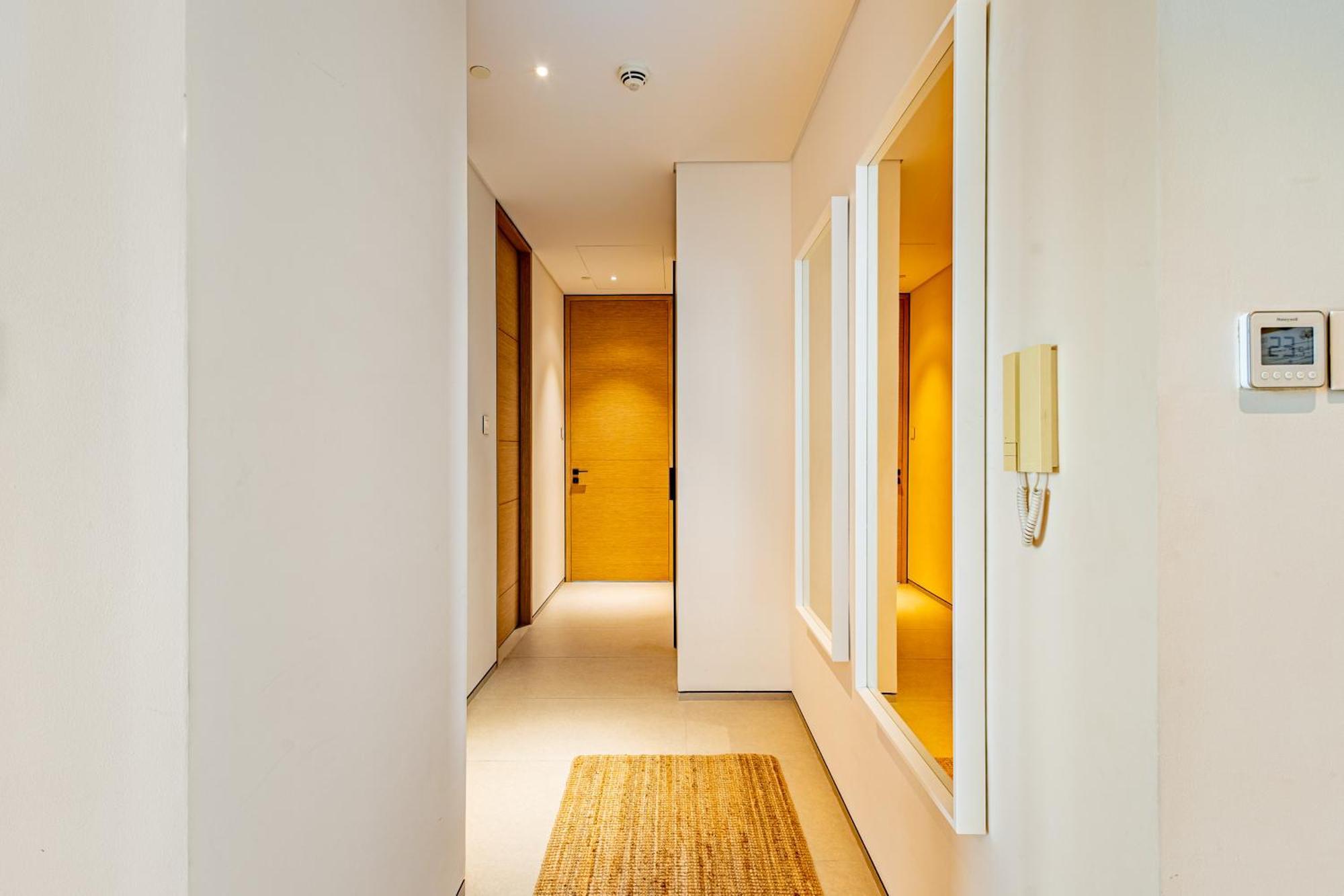 High-floor Luxury 2br, Sea View, Address Jbr Apartment