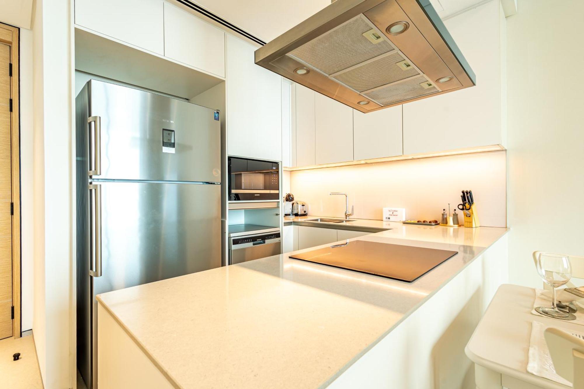 High-floor Luxury 2br, Sea View, Address Jbr Apartment