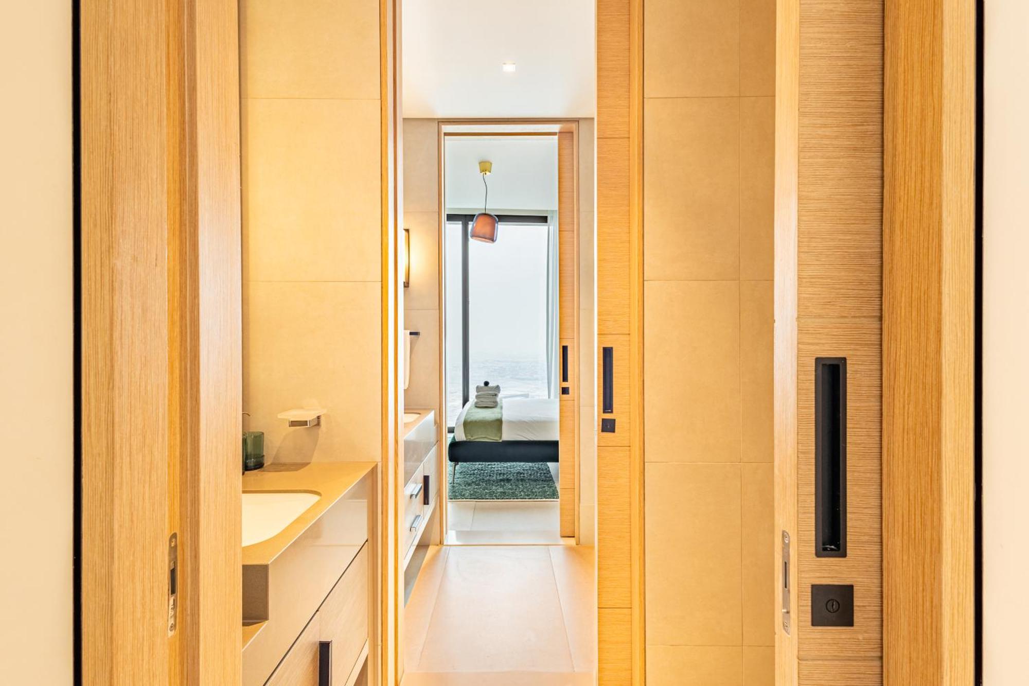 Apartment High-floor Luxury 2br, Sea View, Address Jbr Dubai