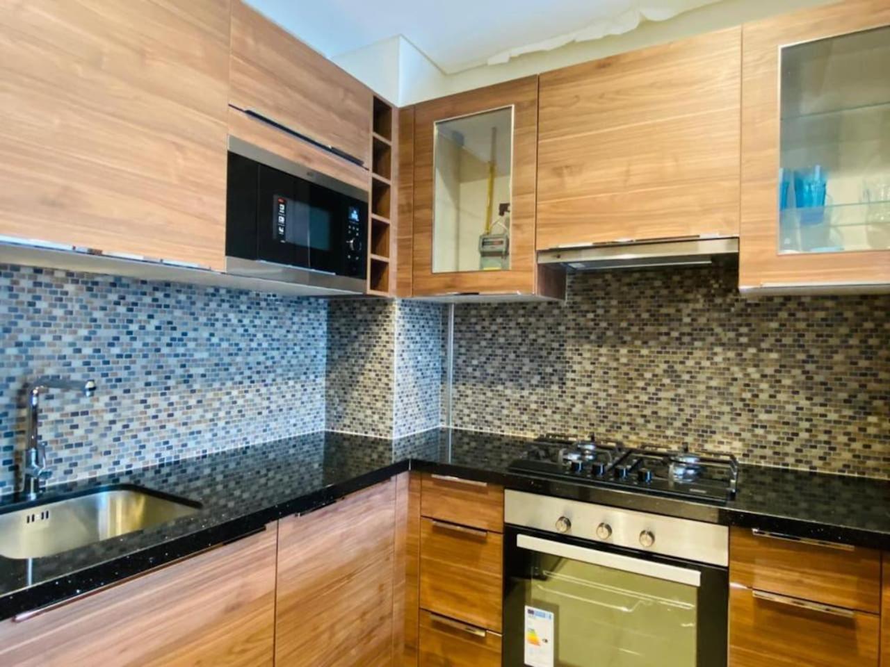 Apartment Spacious One-bedroom In Muhaisnah, Dubai