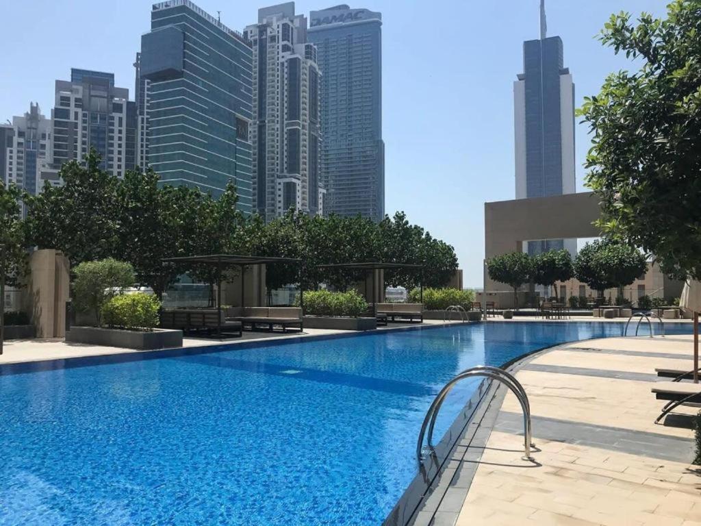 Stylish 1br With Pool, Gym, Bbq Area & Playground