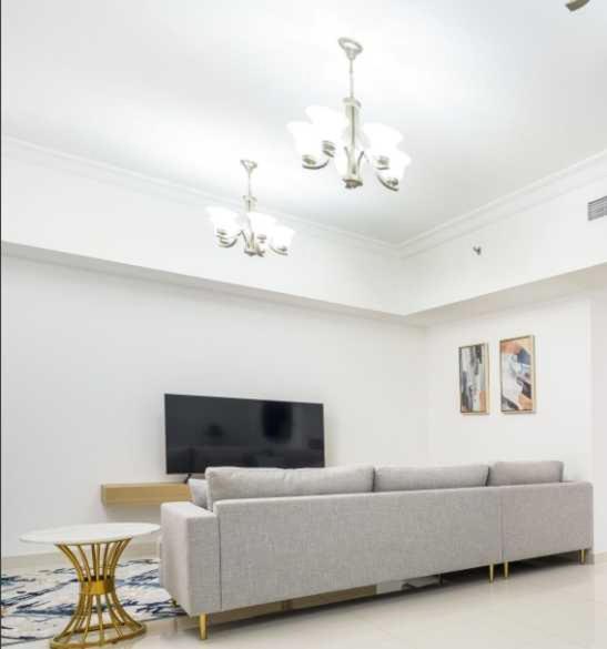 Majestic Tower Apartment *