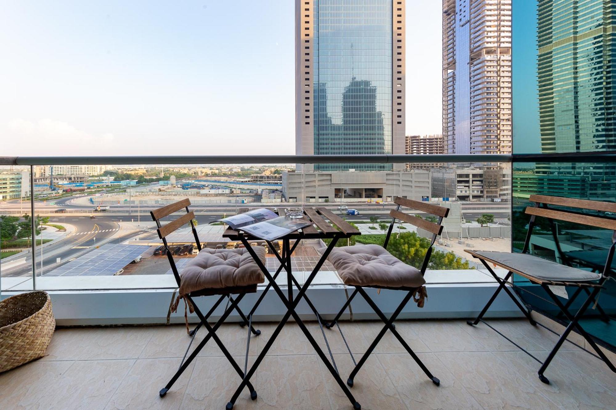 Beautiful Newly Renovated - Jlt Dubai