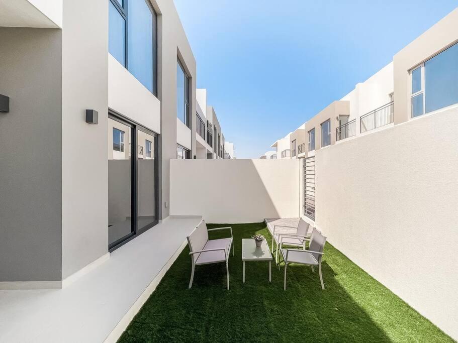 Stonetree - 3 Bedroom With 1 Maids In Camelia - Arabian Ranches Villa Dubai