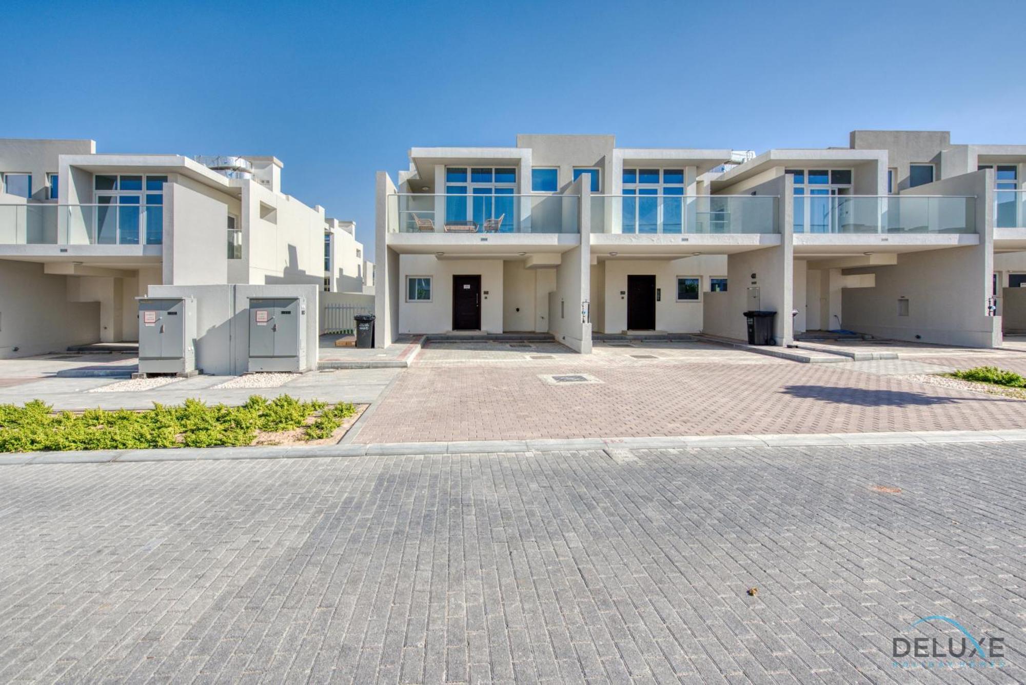 Restful 3br Townhouse At Damac Hills 2 Dubailand By Deluxe Homes Dubai