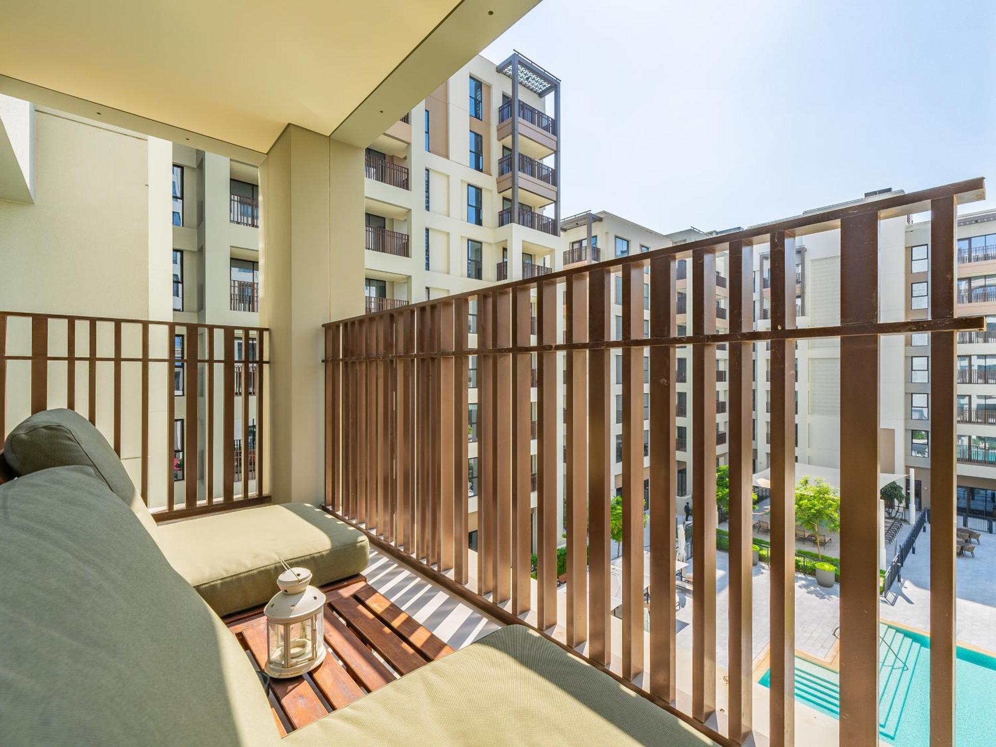 Apartment Creek Gem, Stylish With Two Balconies *