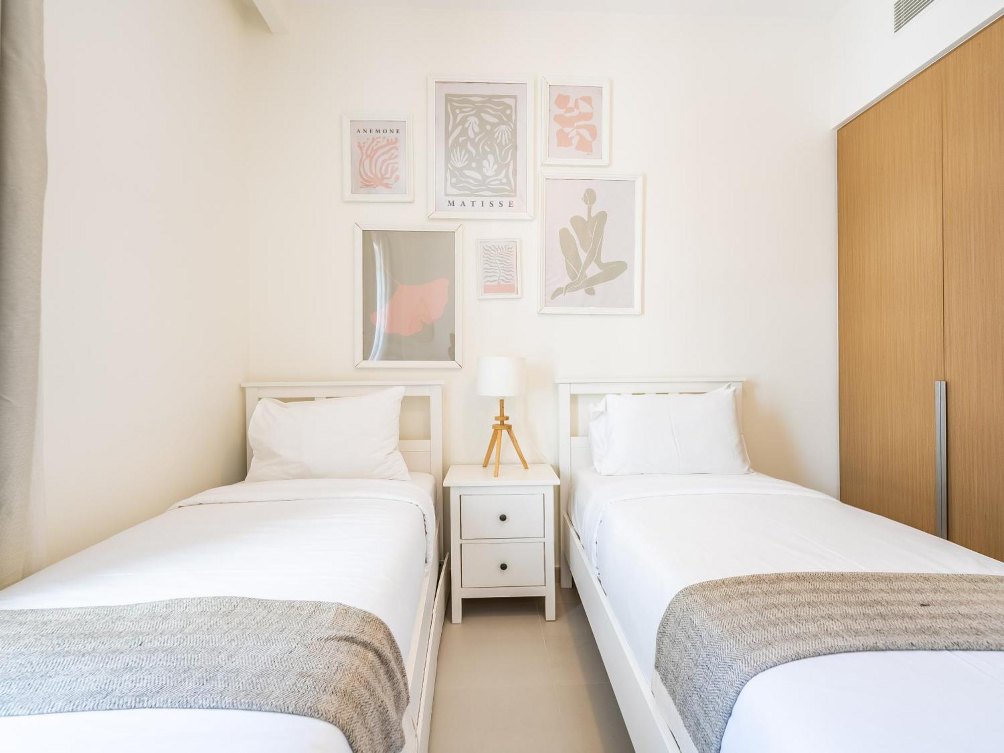 Creek Gem, Stylish With Two Balconies Apartment Dubai