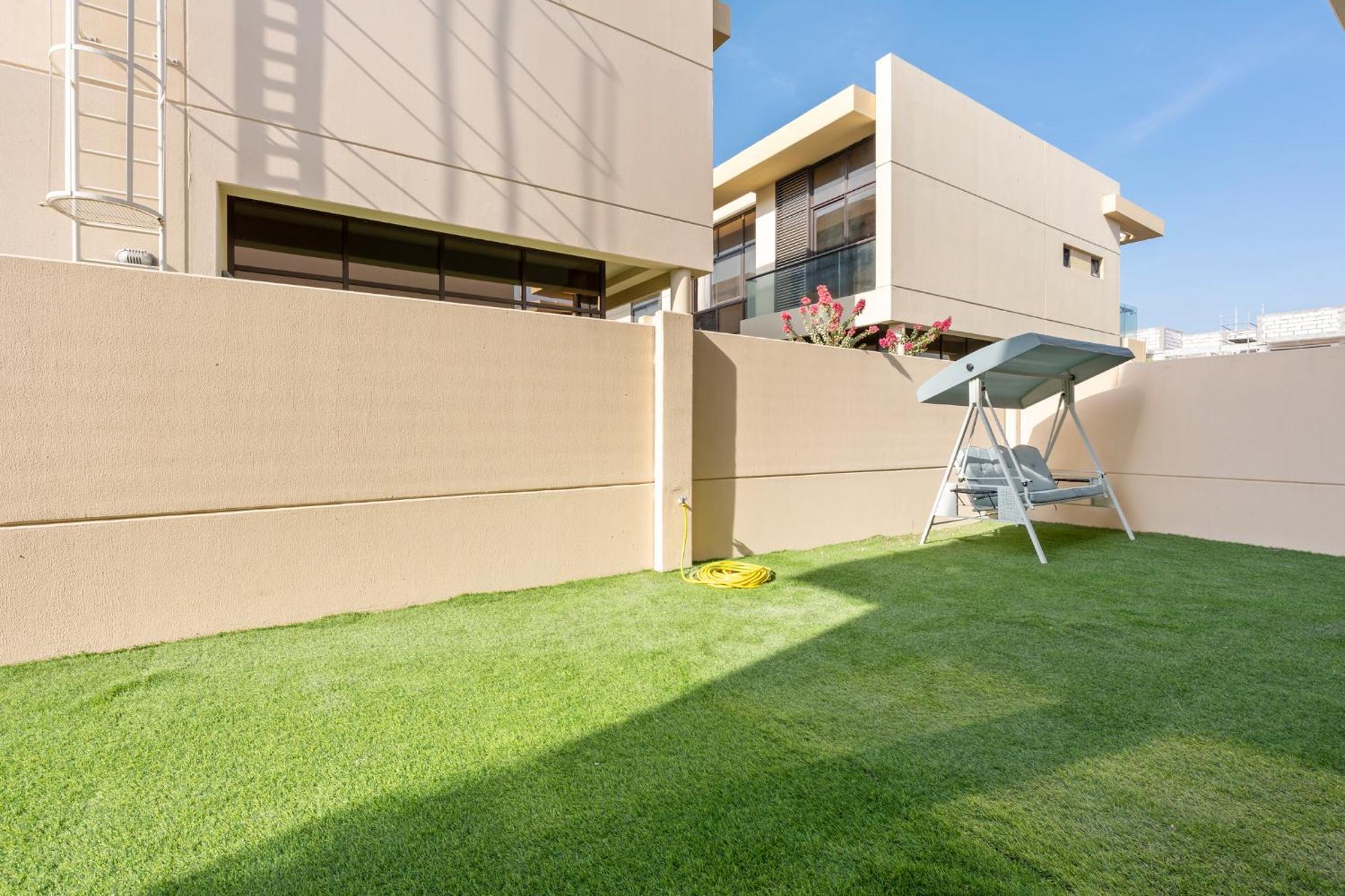 Stonetree - The Modern Family Friendly Villa *