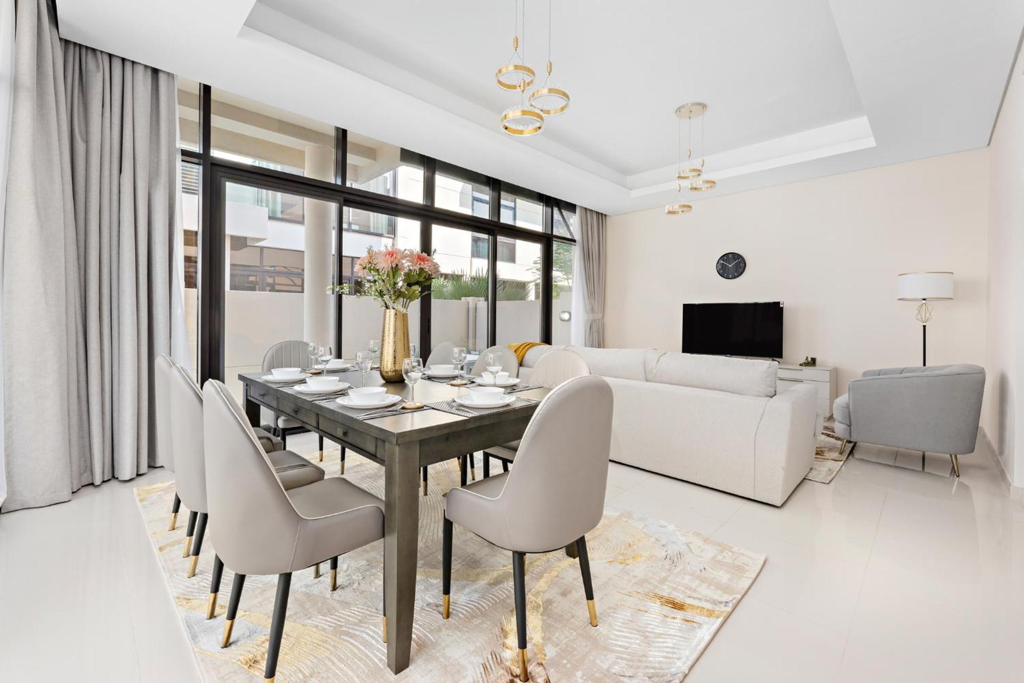 Stonetree - The Modern Family Friendly Villa Dubai