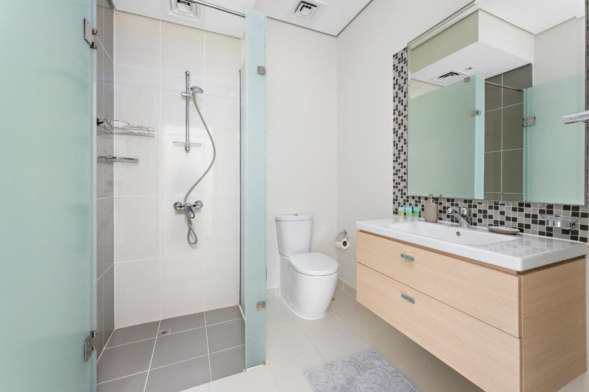 Stonetree - The Modern Family Friendly Dubai