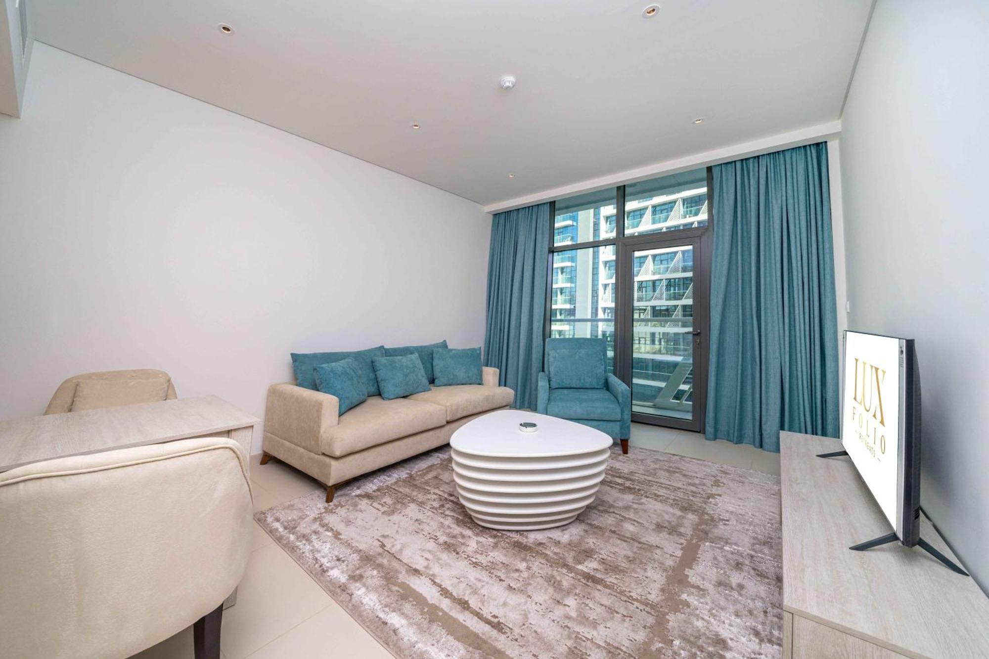 Elegant Palm 1 Bed With Rooftop Infinity Pool *