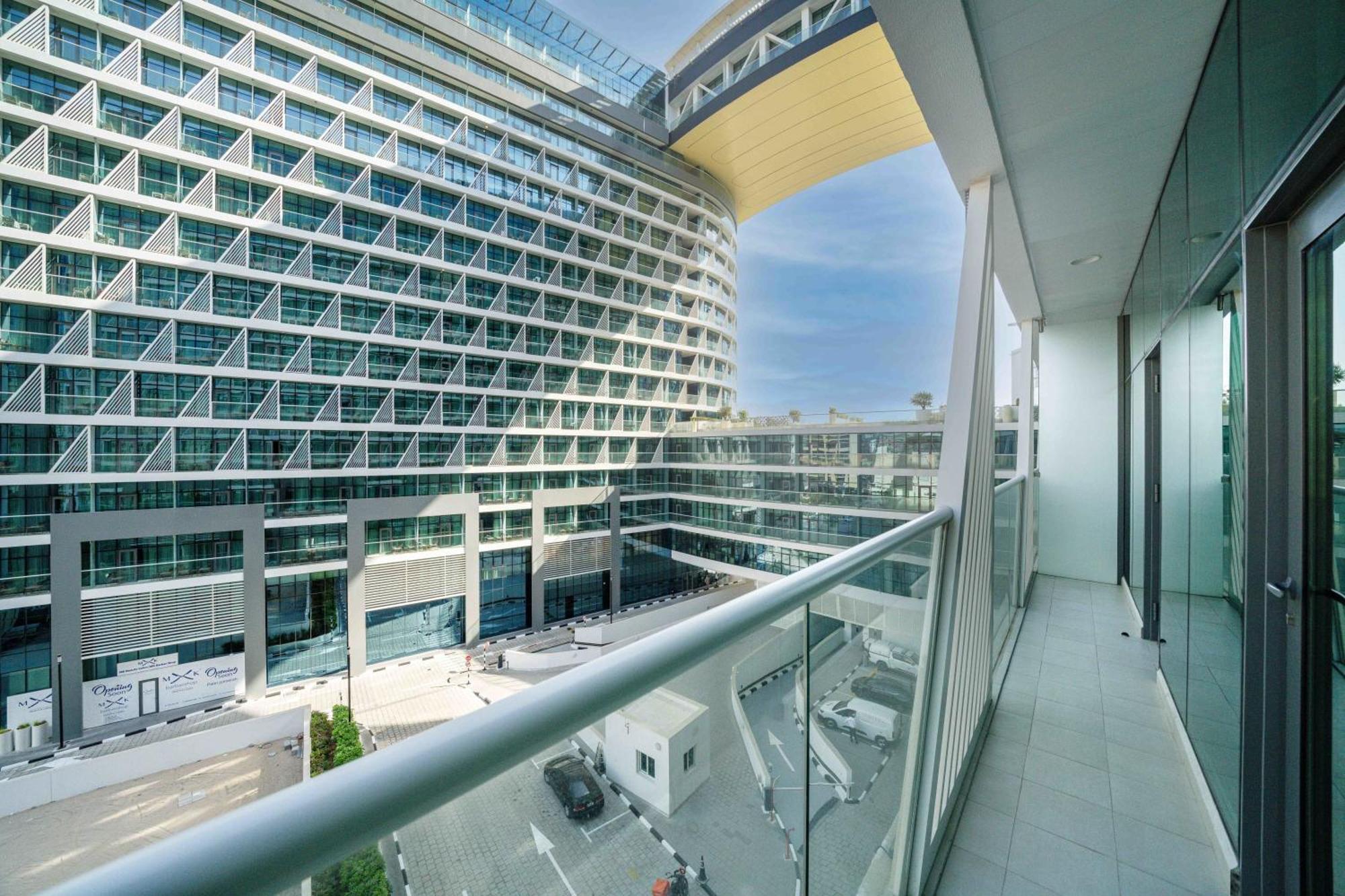 Elegant Palm 1 Bed With Rooftop Infinity Pool Dubai
