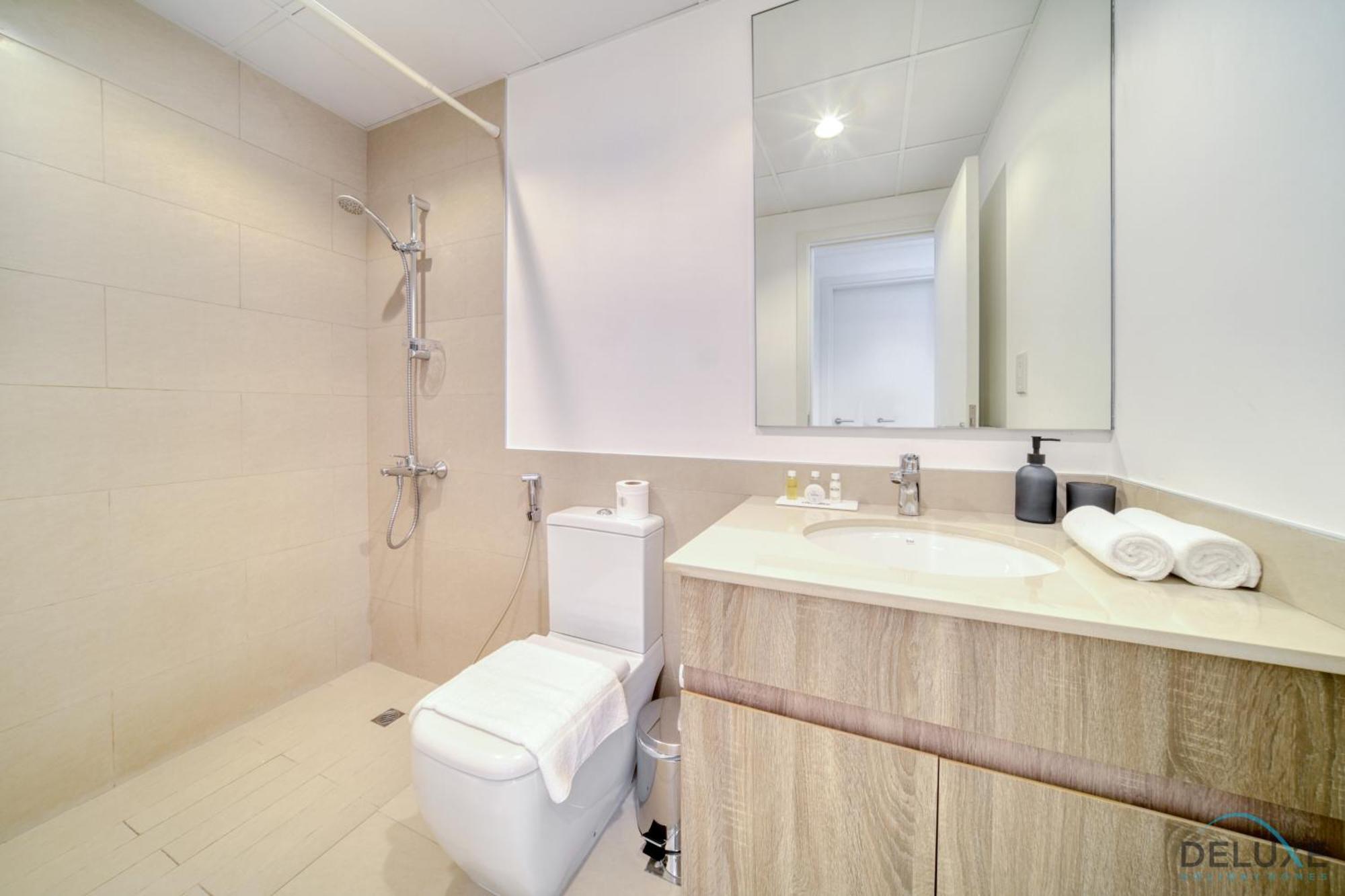 Immaculate 1br At Town Square Dubailand By Deluxe Homes Apartment *