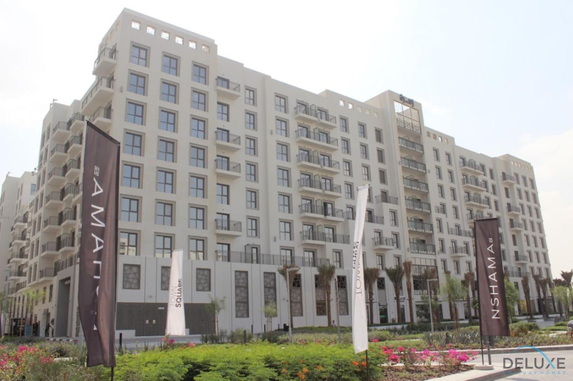 Immaculate 1br At Town Square Dubailand By Deluxe Homes *