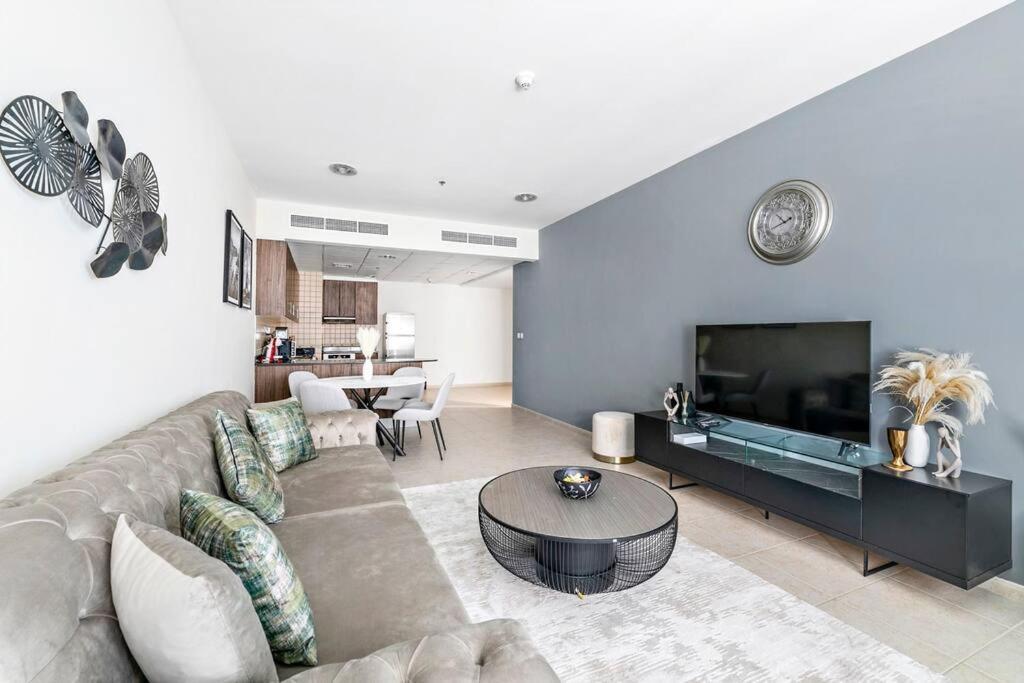 Stonetree - High Floor Furnished 1 Br *