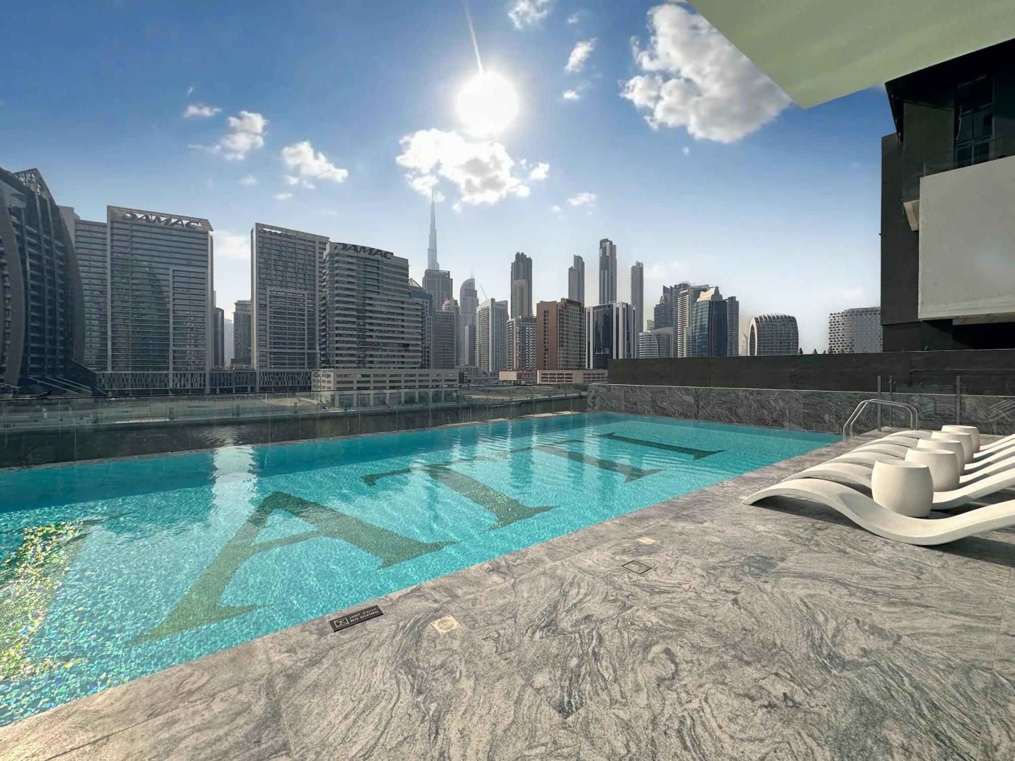 Trophy - Rustic Burj Khalifa View. Apartment