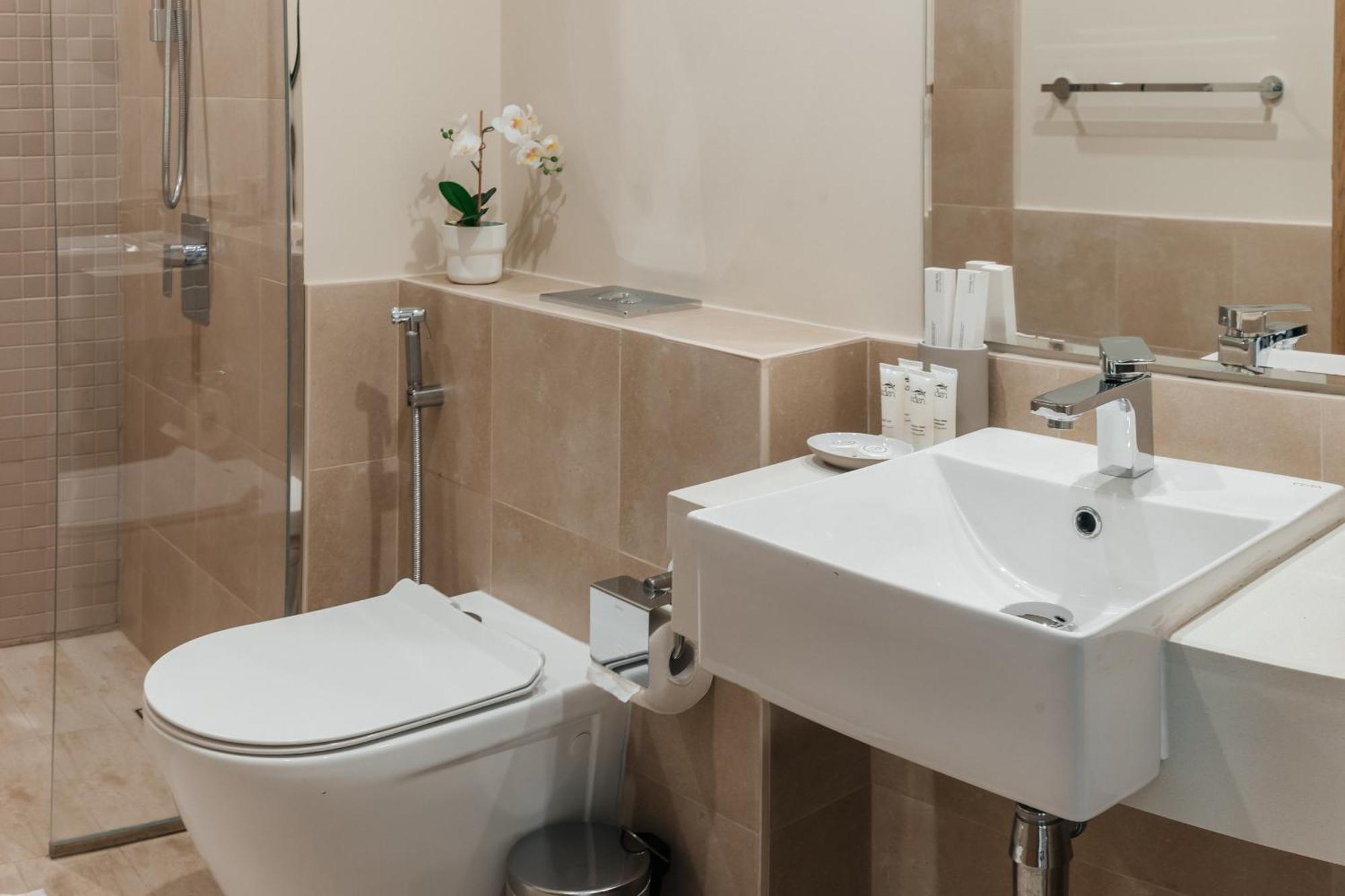 Apartment Luxe 2br At 1 Residences Wasl Near Metro Station Dubai