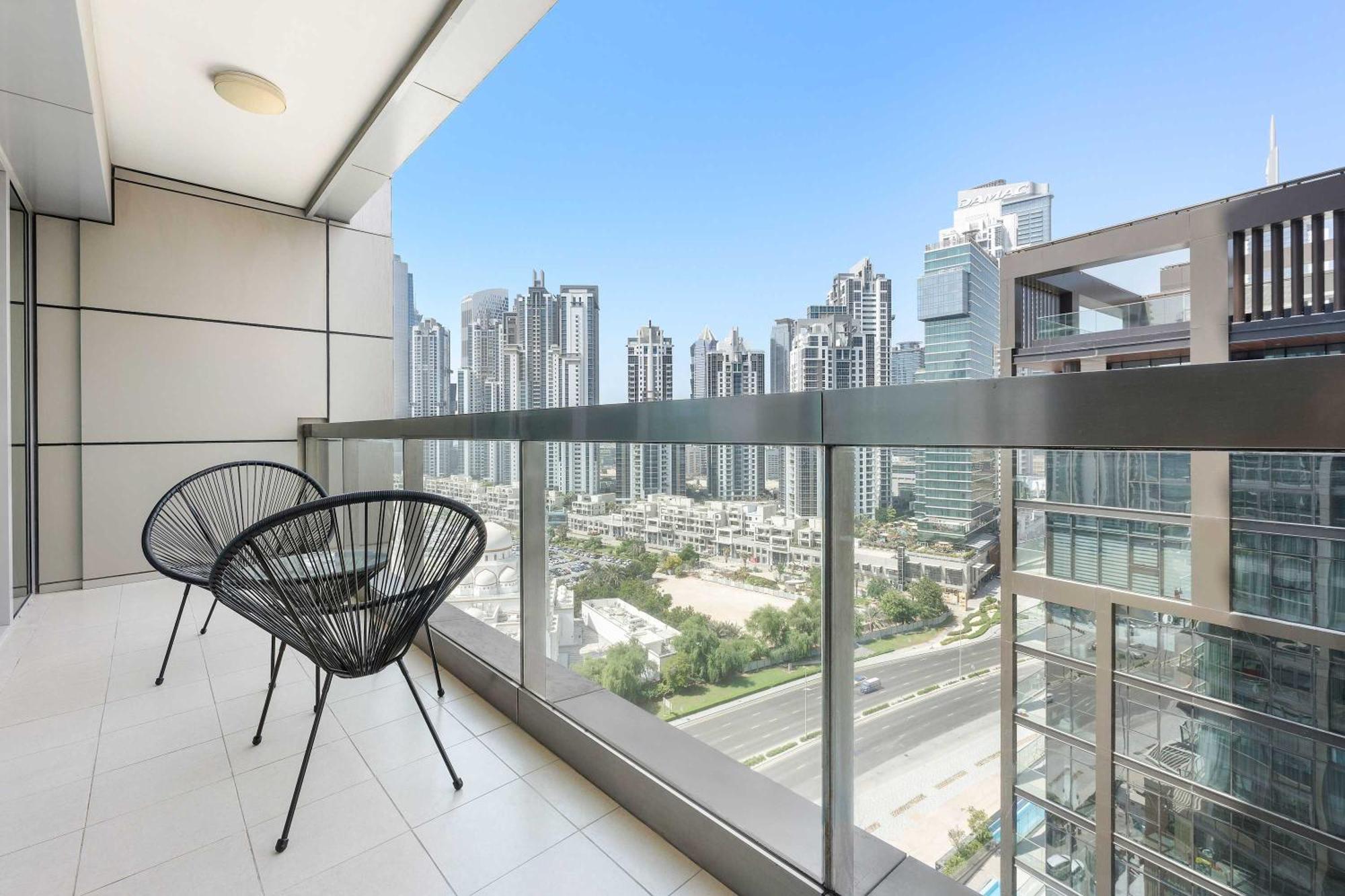 Silkhaus Modern 1br With Balcony In Emaar Tower Apartment Dubai