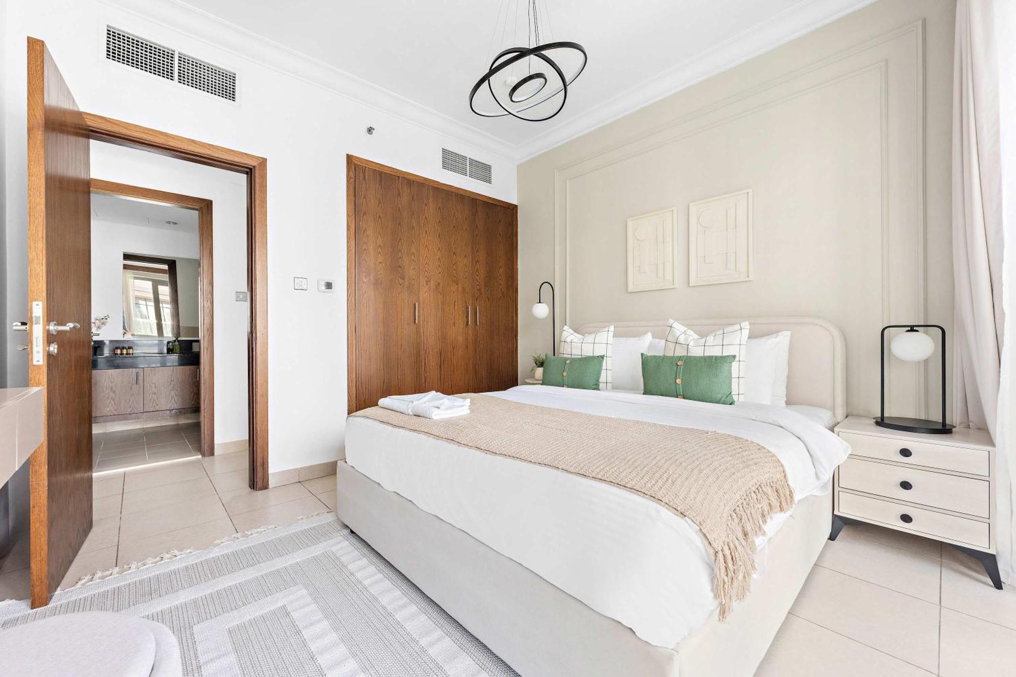 Silkhaus Modern 1br With Balcony In Emaar Tower Dubai