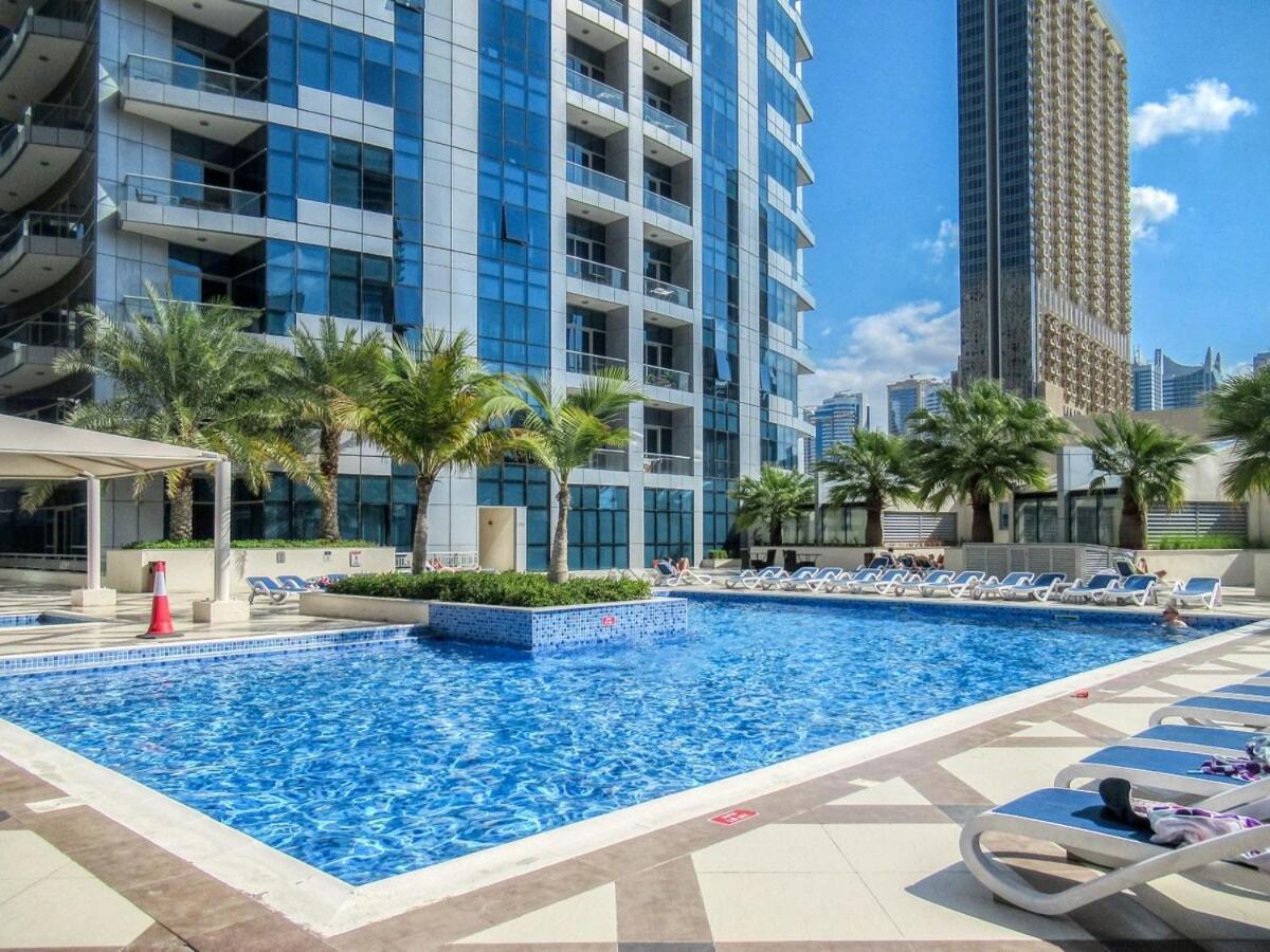 Apartment Waterfront Marina Views Sleeps 4 Near & Mall *