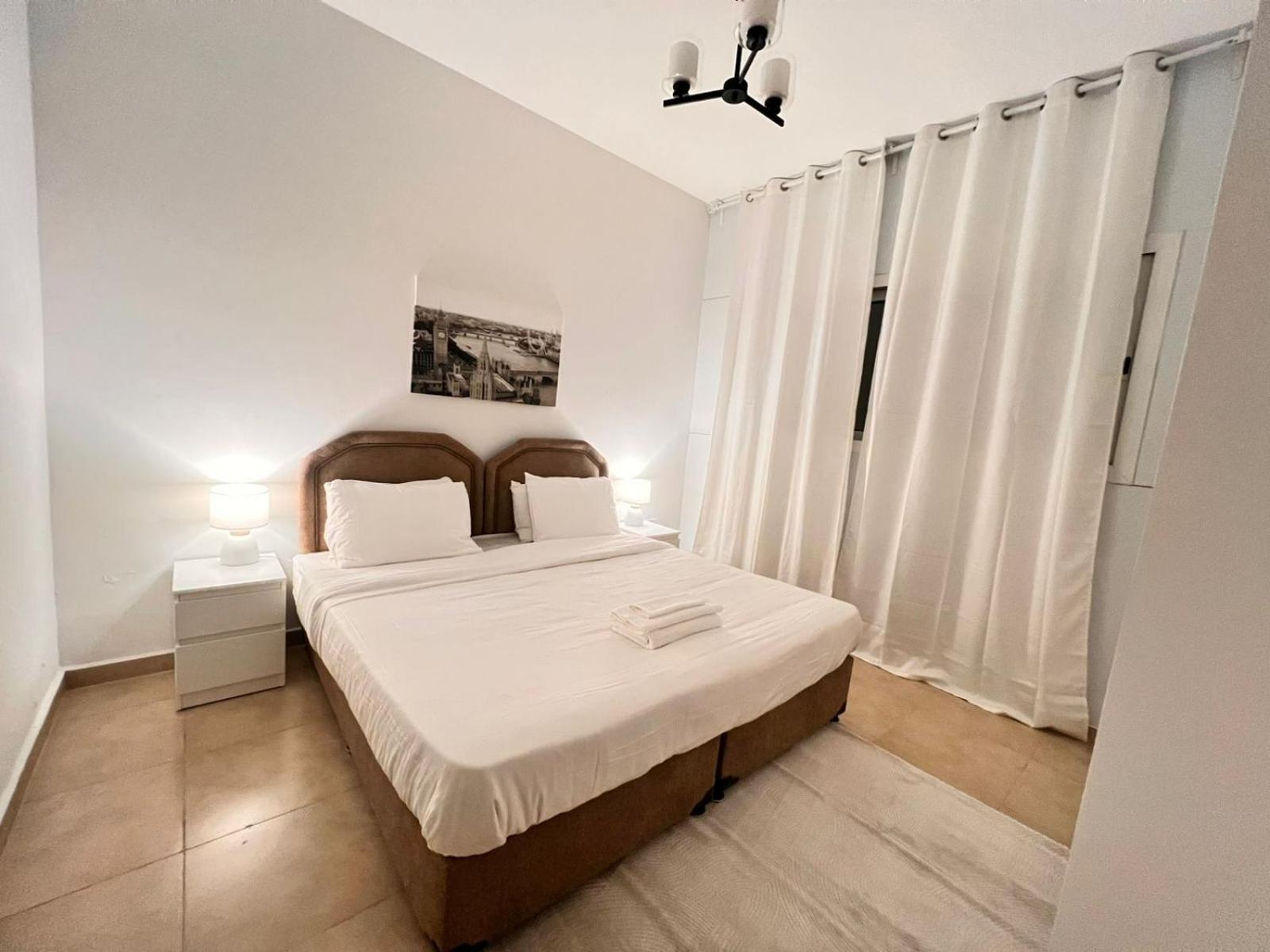 2-bed Brand New Fully Furnished Apartment *
