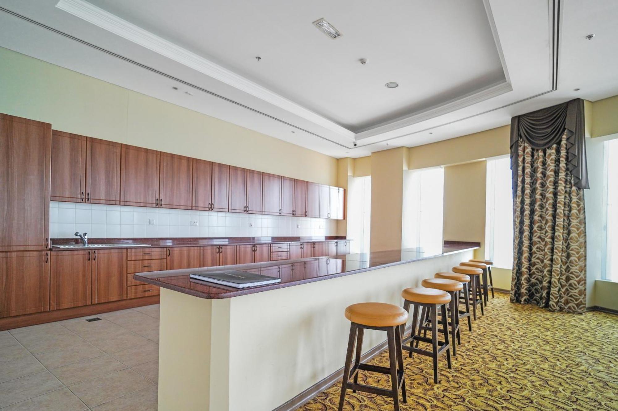 Apartment 28