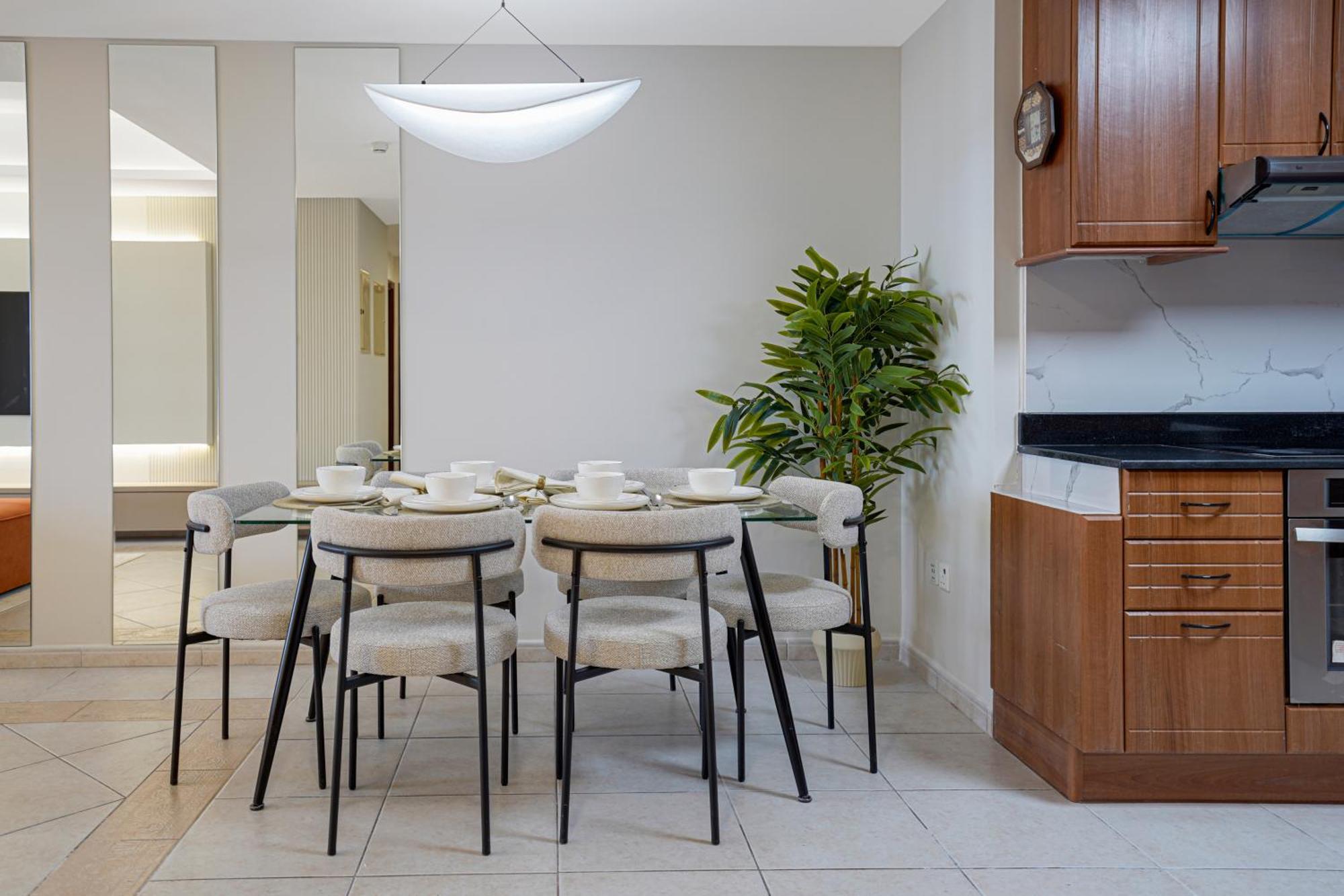 Apartment 28