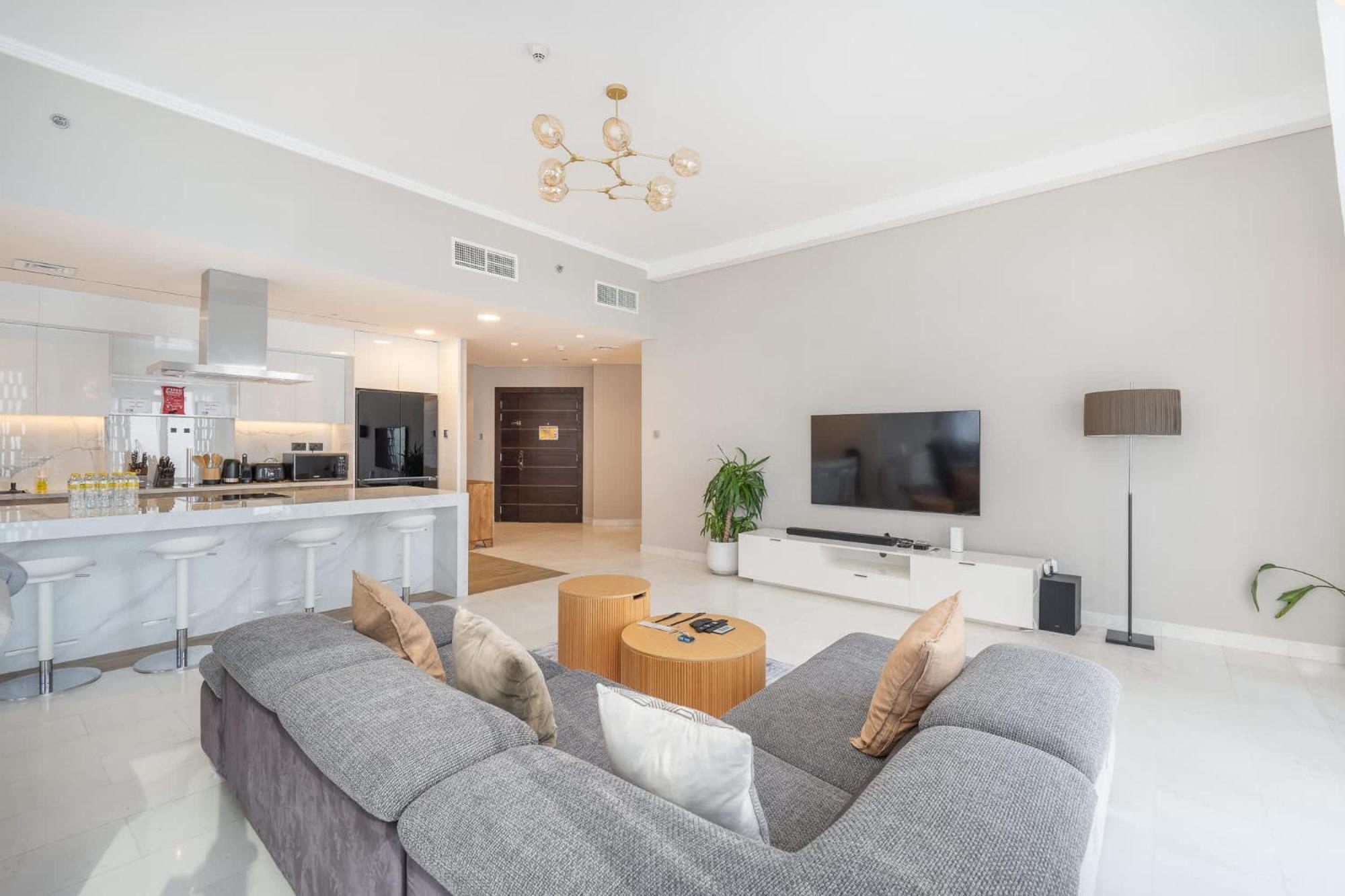 Apartment Luxury 4br In Marina With Stunning Palm Views Dubai