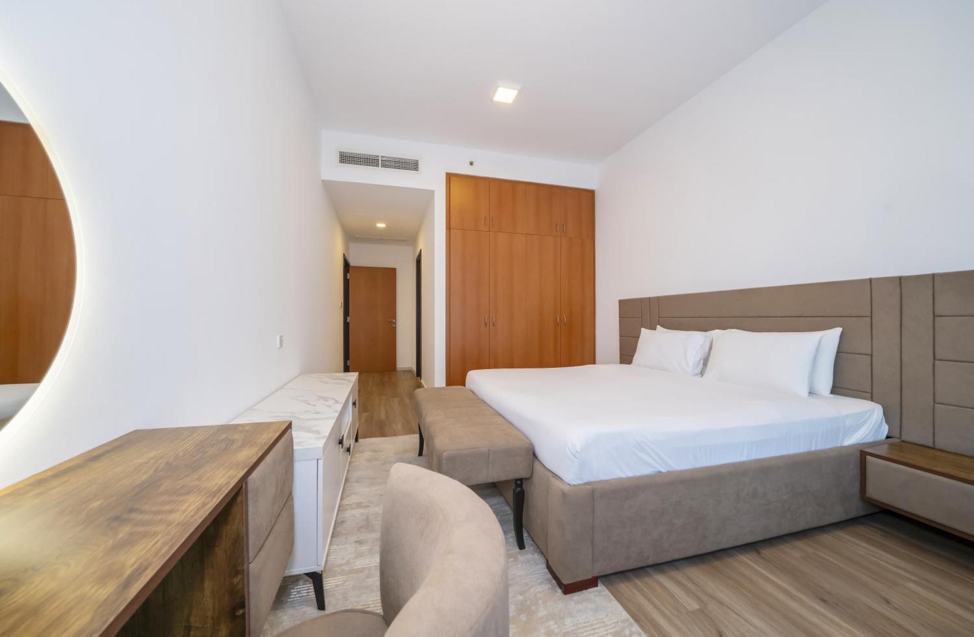Spacious 4-br In Horizon Tower, Marina Villa *