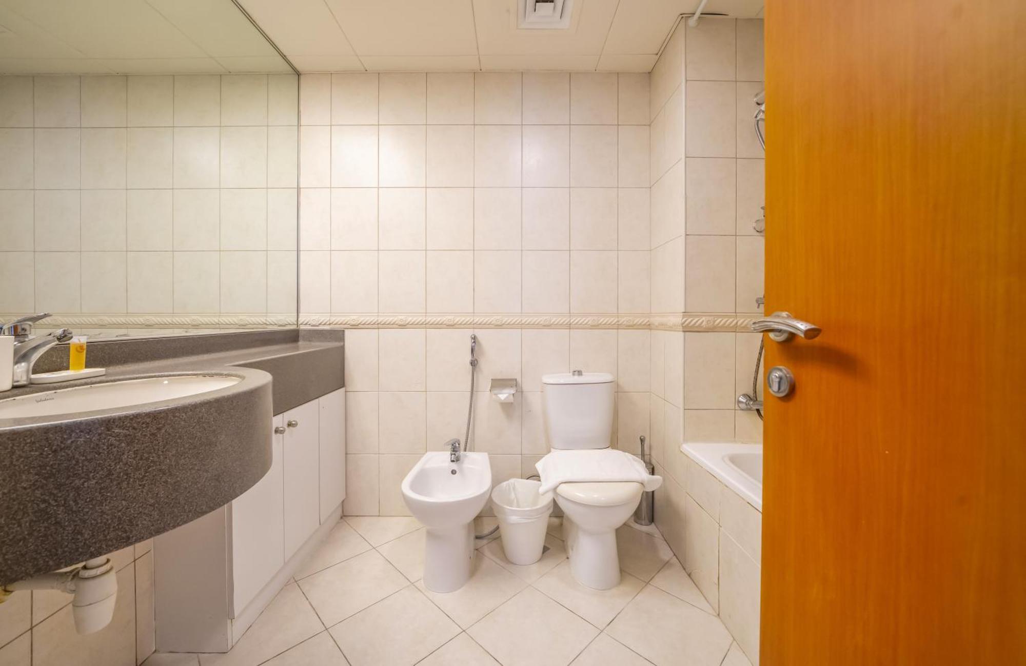 Spacious 4-br In Horizon Tower, Marina Villa *