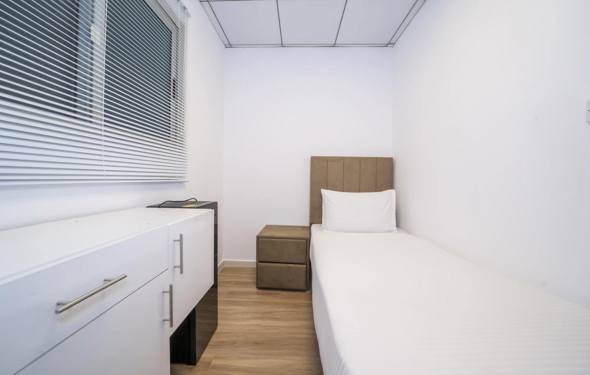 Spacious 4-br In Horizon Tower, Marina Dubai