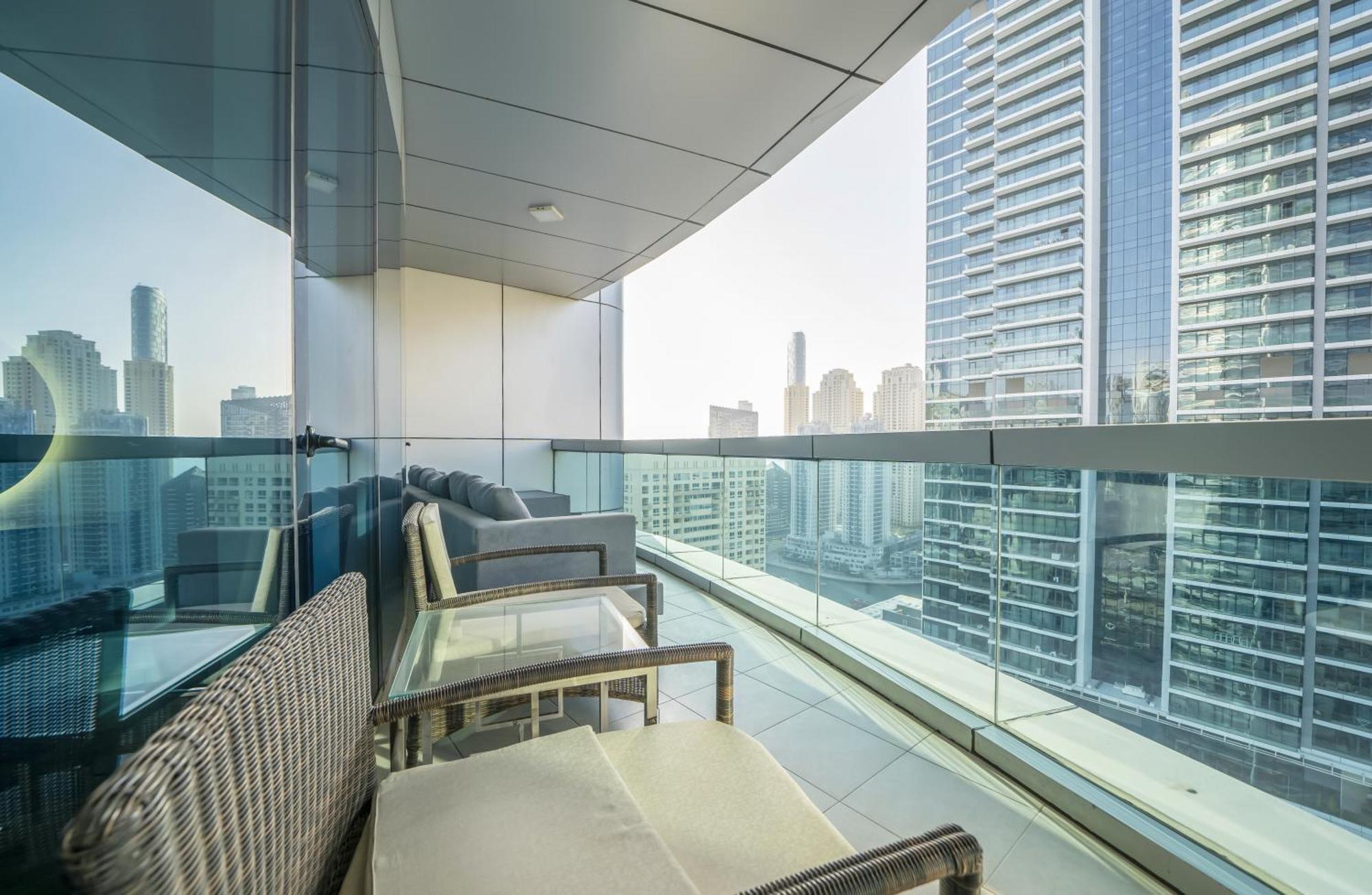 Spacious 4-br In Horizon Tower, Marina *