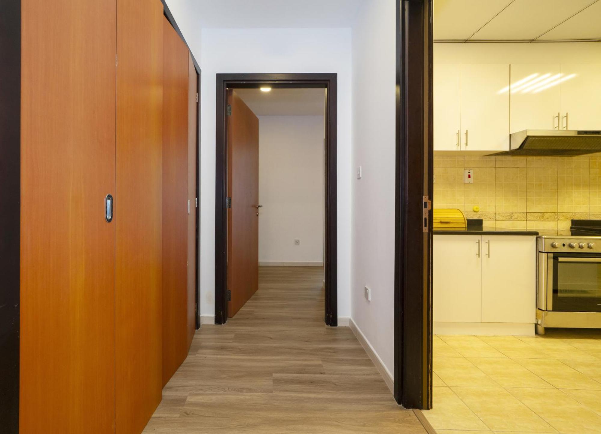 Spacious 4-br In Horizon Tower, Marina * Dubai