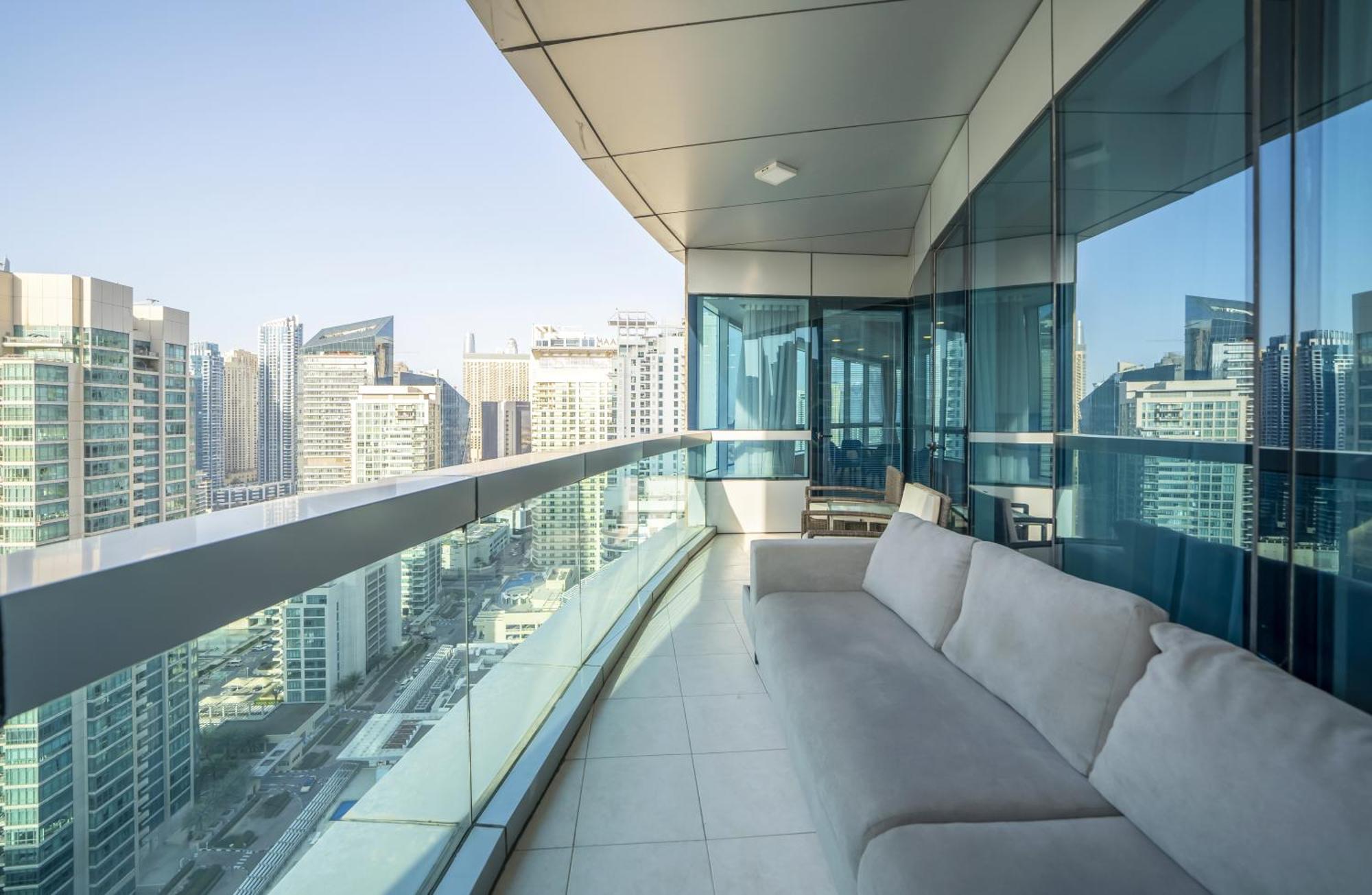 Villa Spacious 4-br In Horizon Tower, Marina