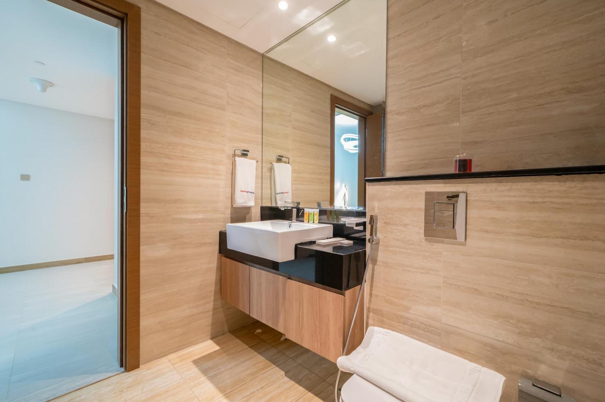 Indulge In Luxury 1br Unit At Missoni Urban Oasis Apartment