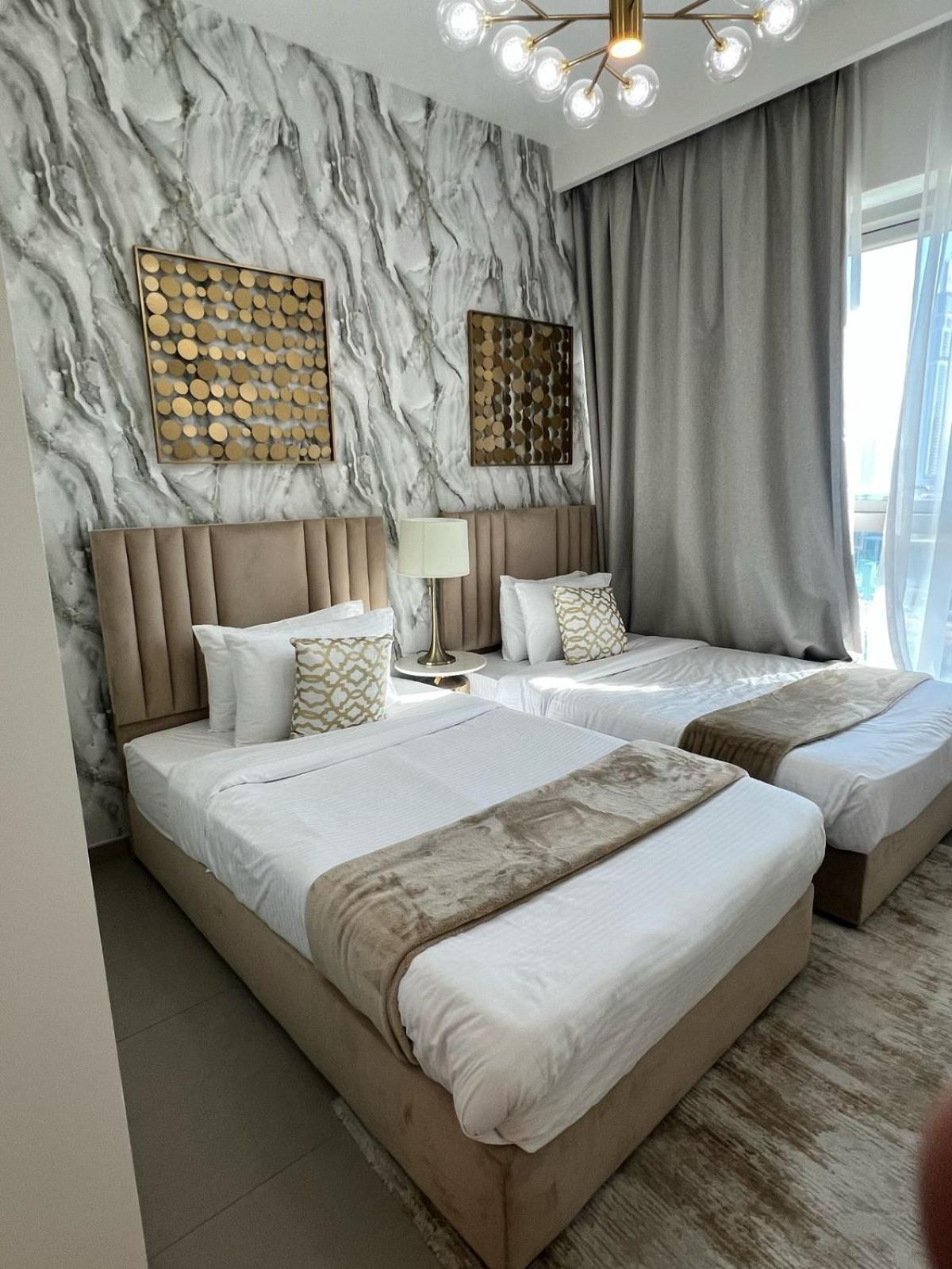 Iconic 2br With Burj Khalifa & Downtown Views