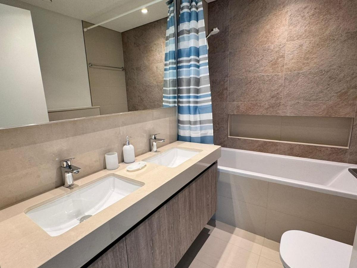 Apartment Iconic 2br With Burj Khalifa & Downtown Views *