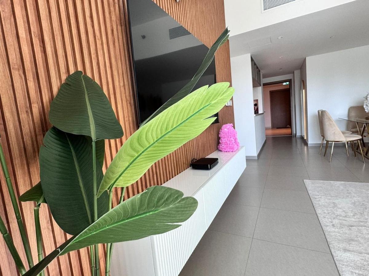 Iconic 2br With Burj Khalifa & Downtown Views Apartment Dubai