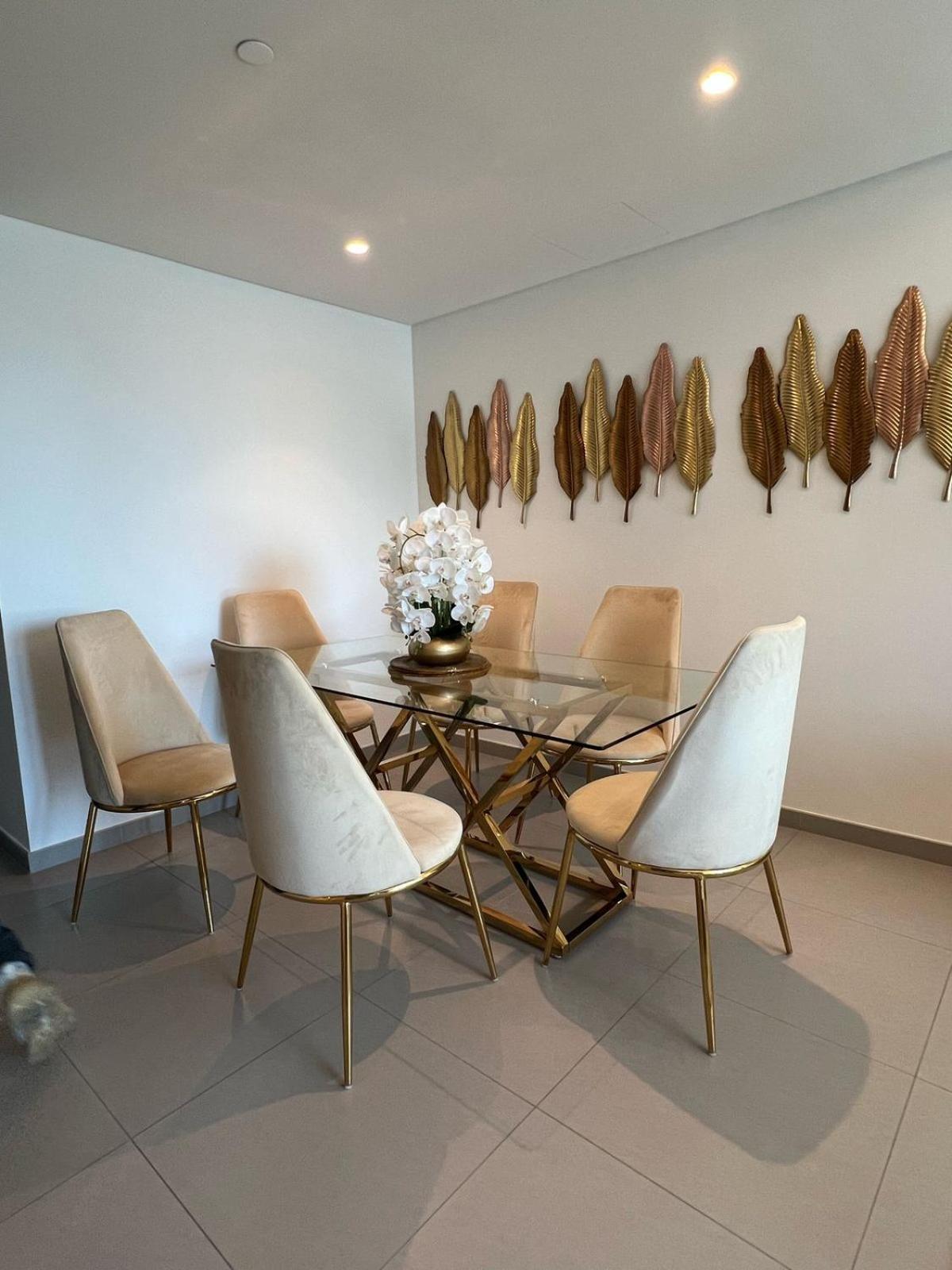 Iconic 2br With Burj Khalifa & Downtown Views Apartment *