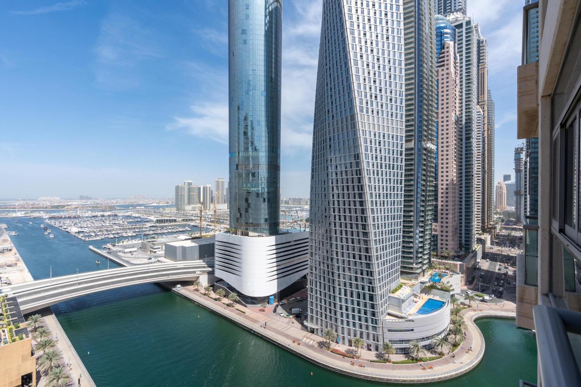 Vacay Lettings - 2bhk With Marina View Apartment
