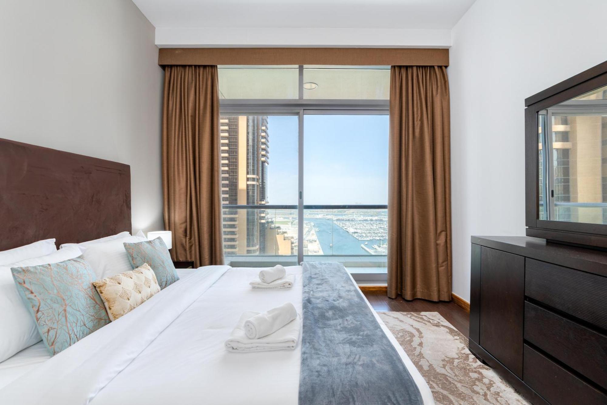 Vacay Lettings - 2bhk With Marina View Apartment *