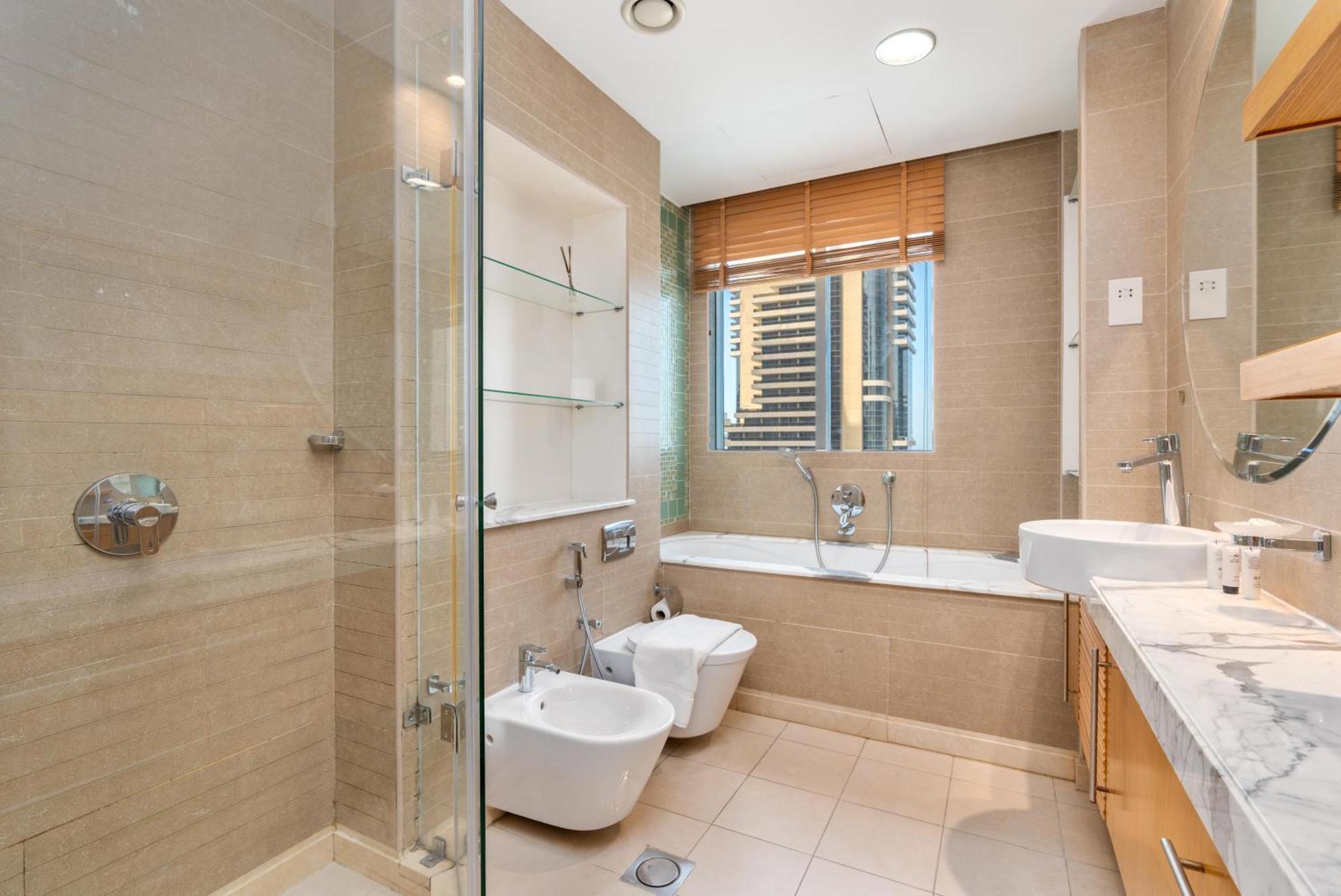 Vacay Lettings - 2bhk With Marina View Apartment
