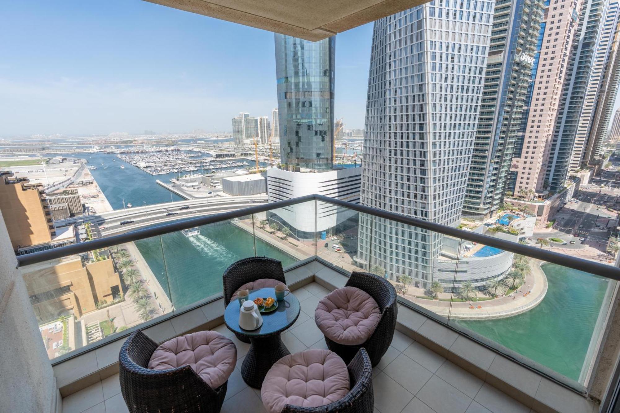 Vacay Lettings - 2bhk With Marina View Apartment *